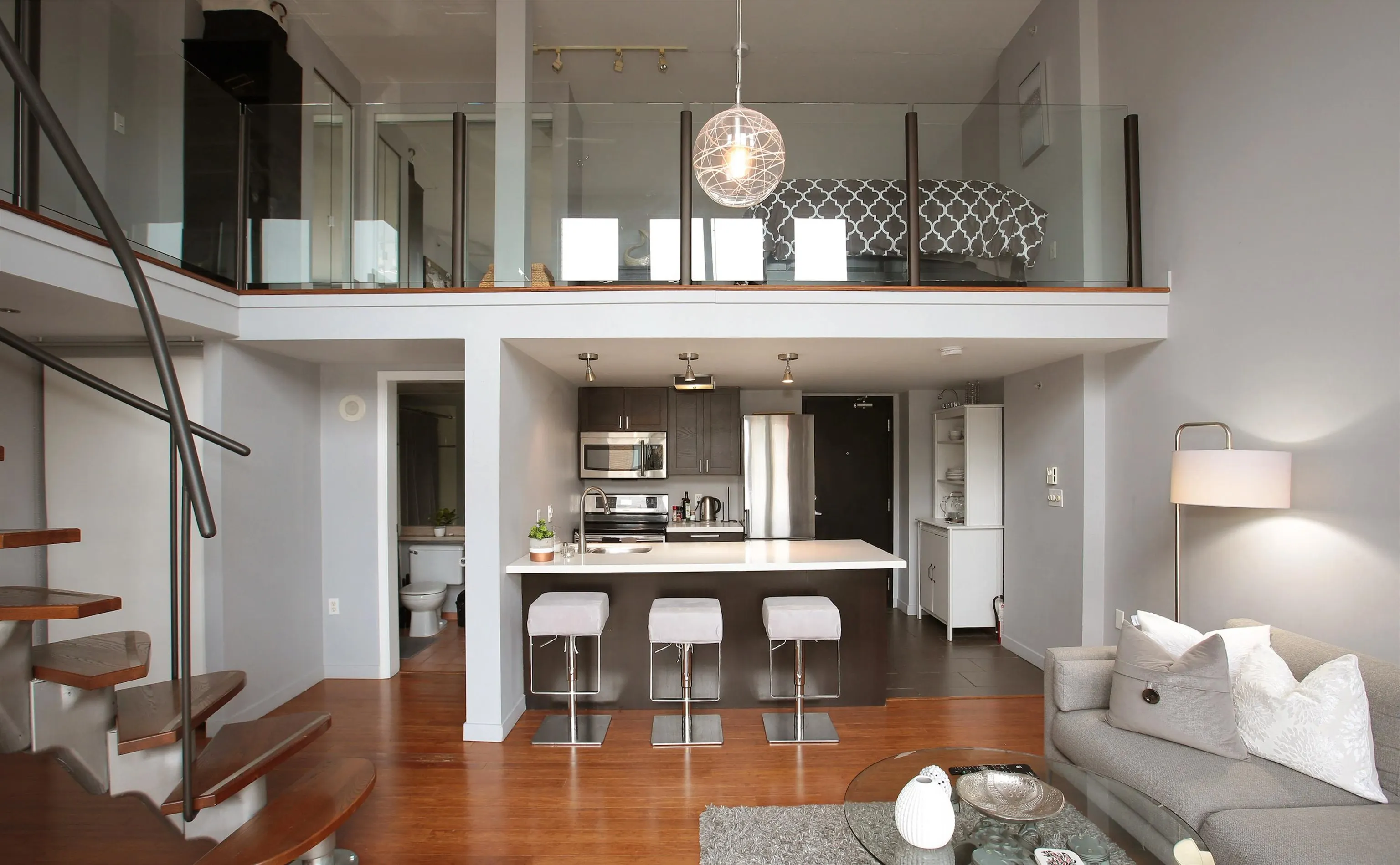 22 E Cordova Street #511
