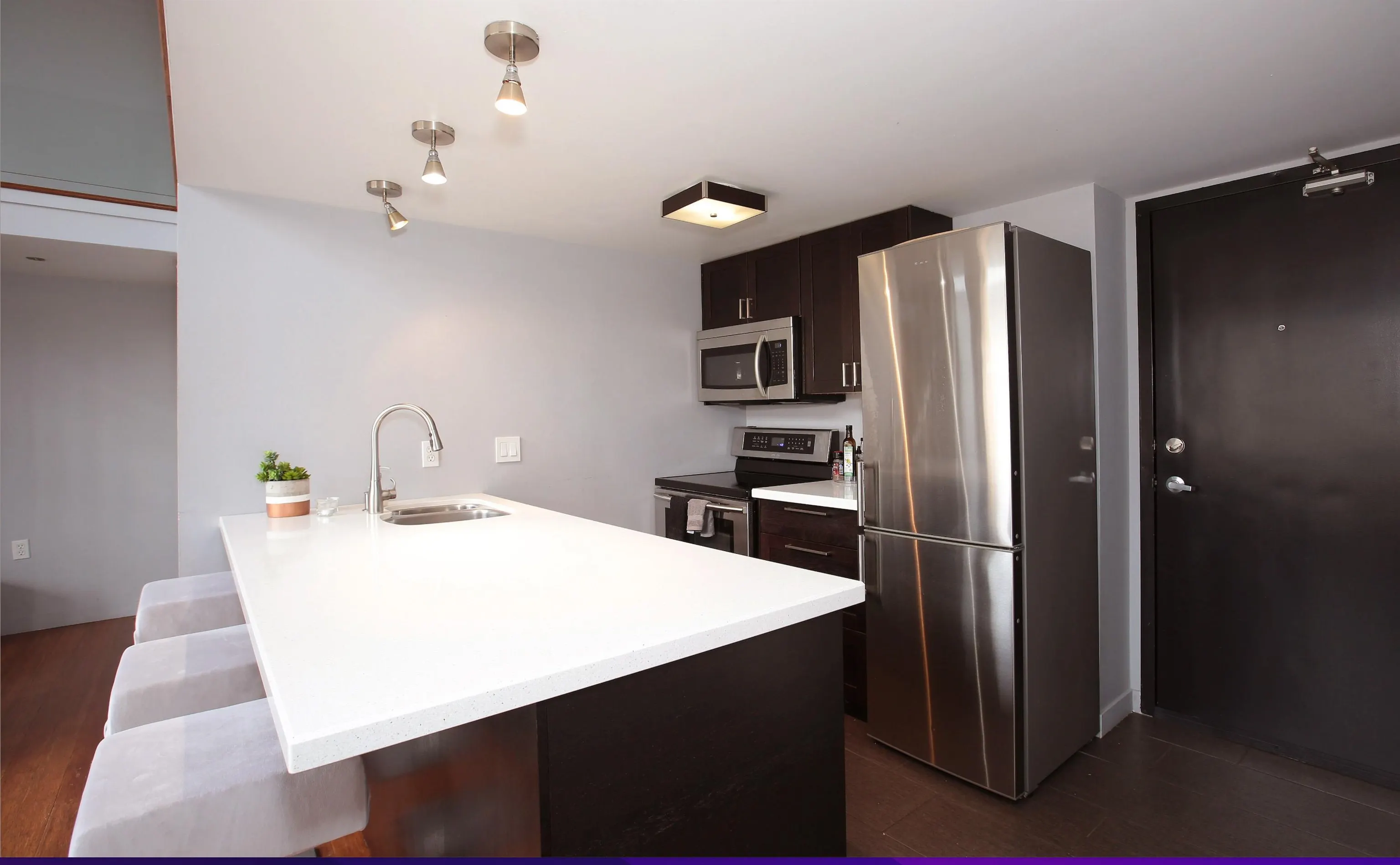 22 E Cordova Street #511