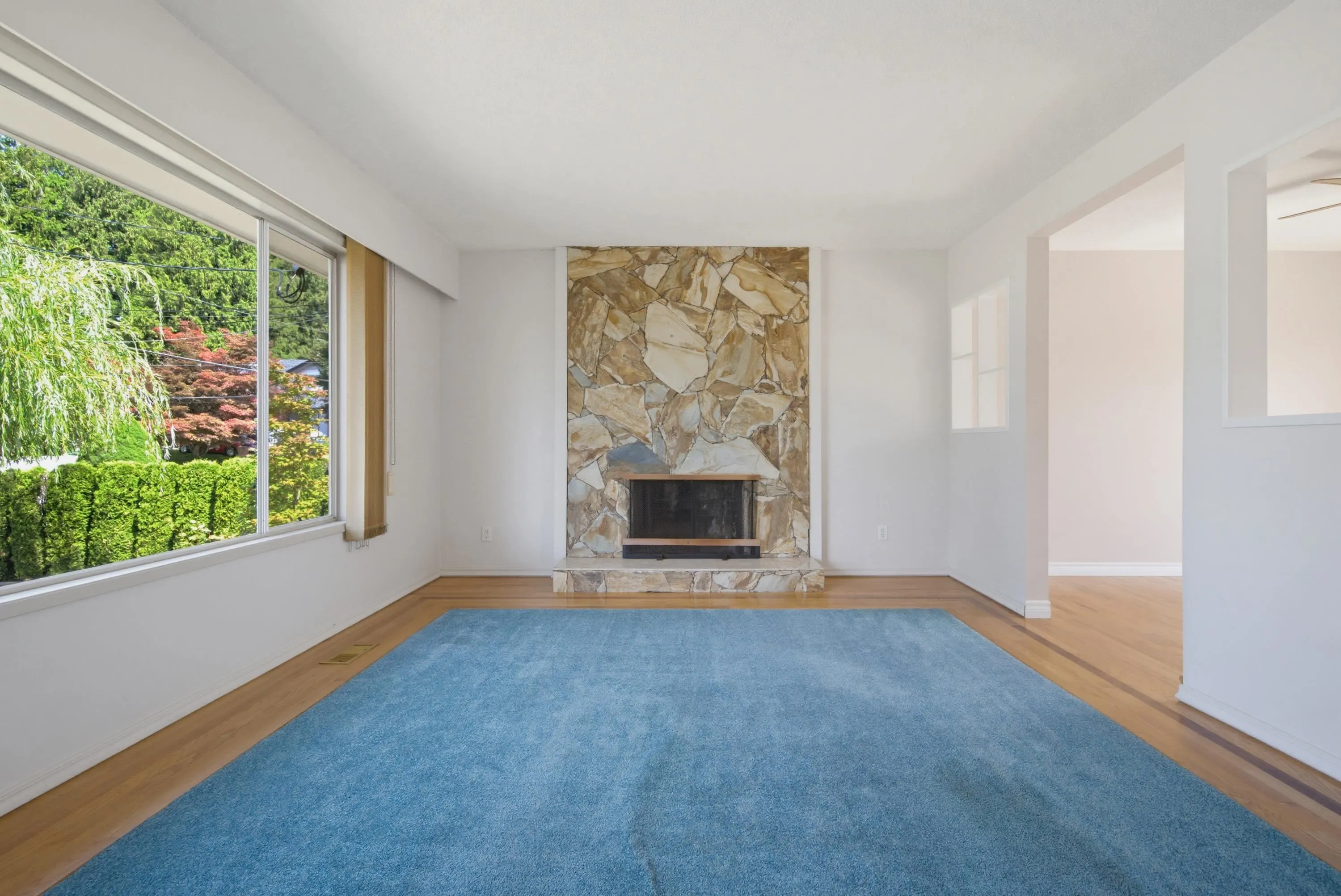 32659 Willingdon Crescent