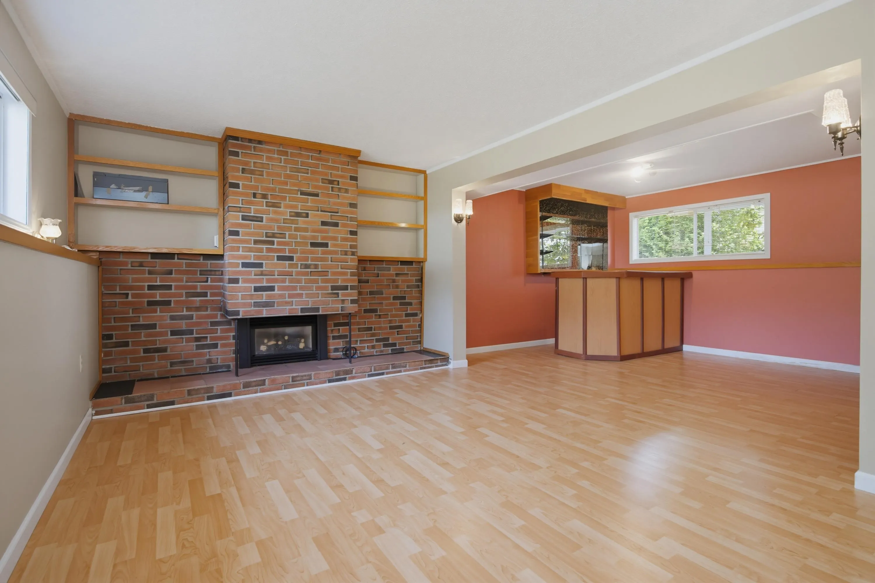 32659 Willingdon Crescent