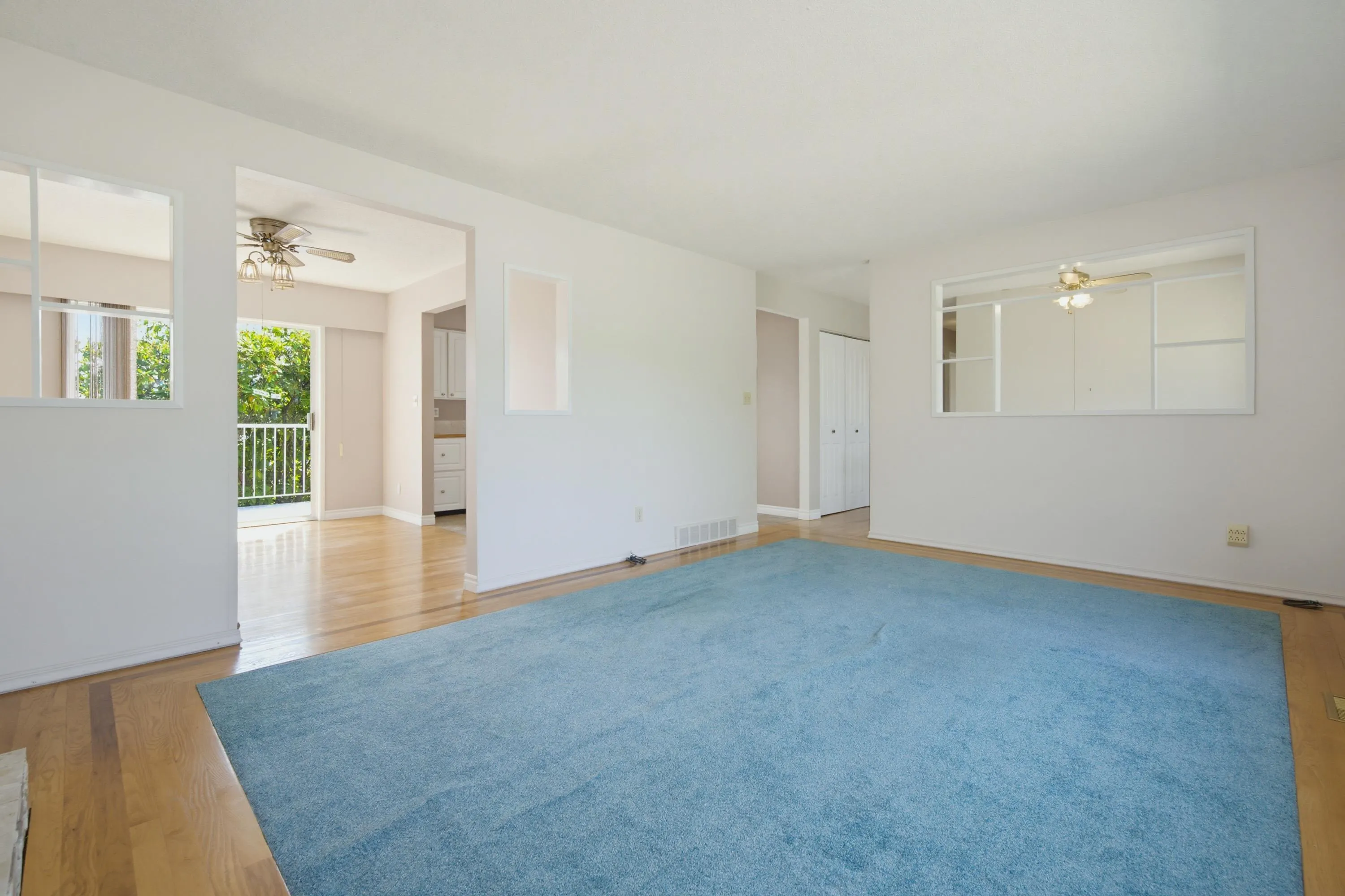 32659 Willingdon Crescent