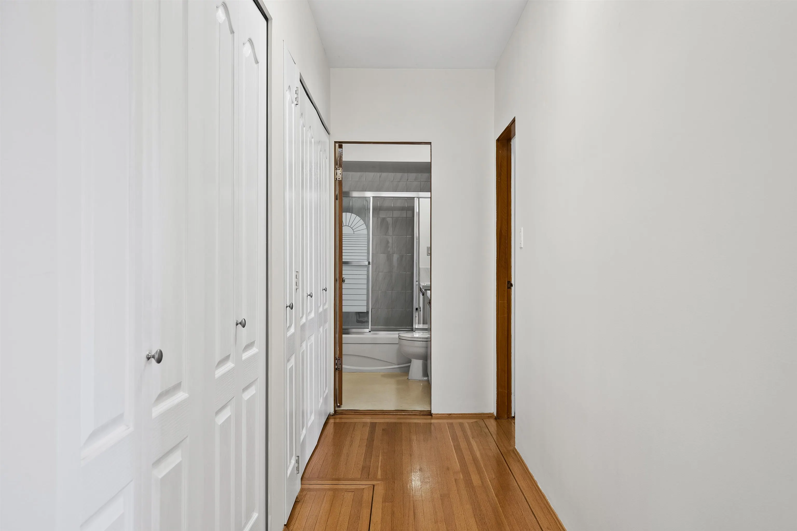 2296 W 39th Avenue #8