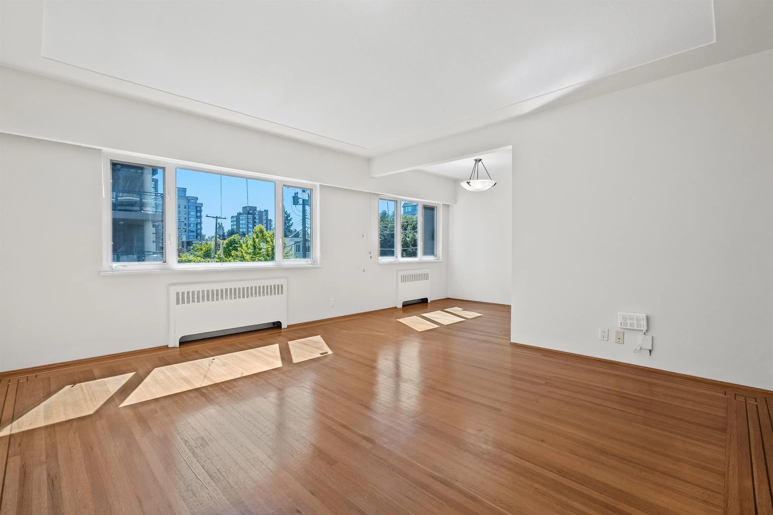2296 W 39th Avenue #8
