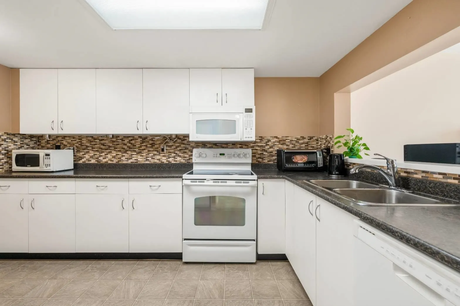 14881 103a Avenue #201