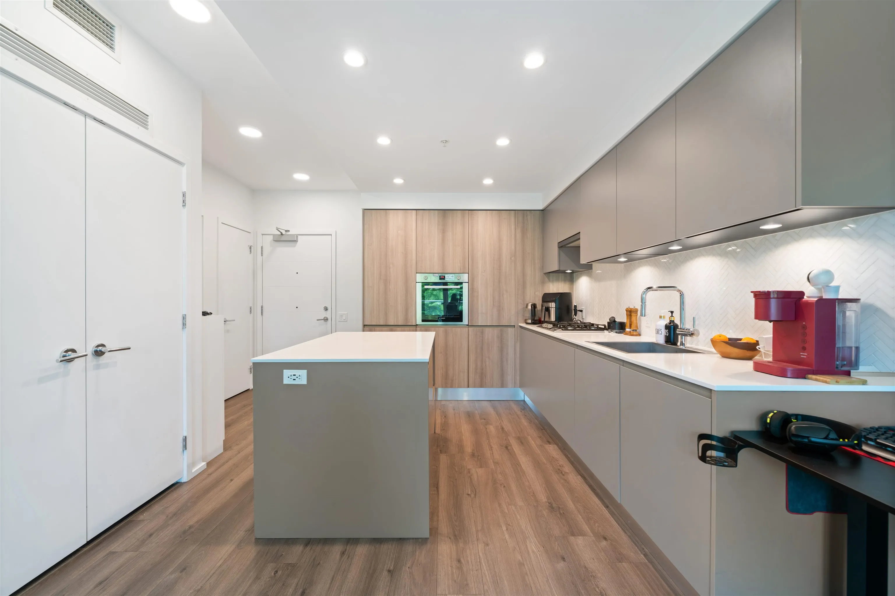 3809 Evergreen Place #202