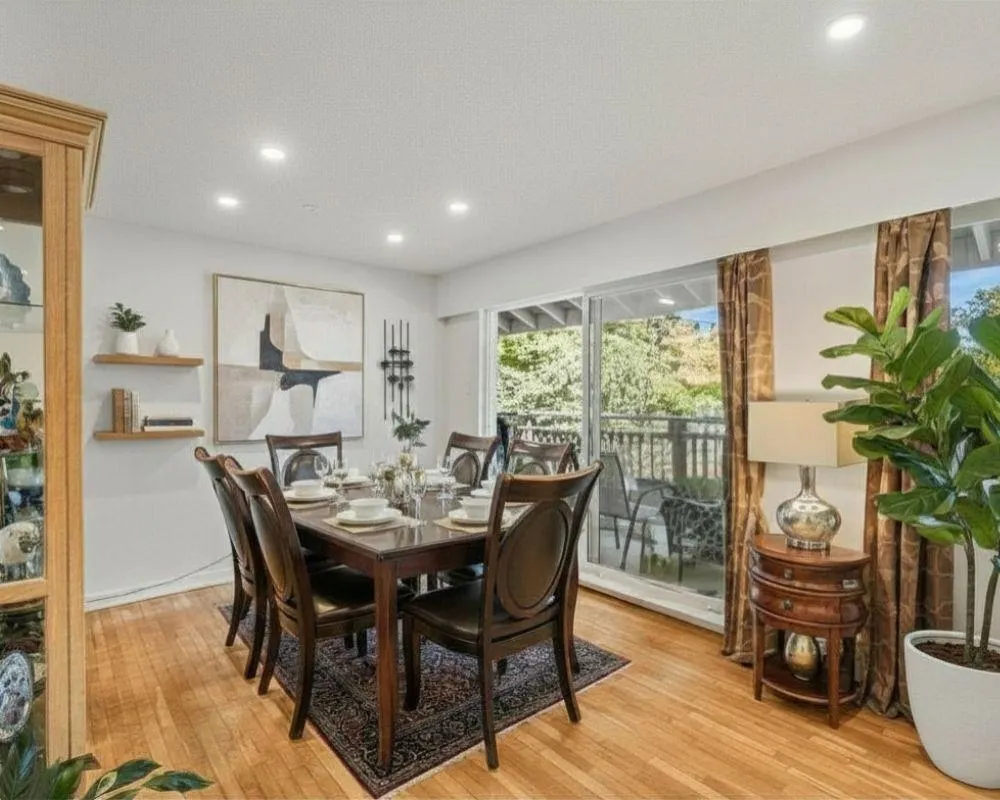 555 W 28th Street #608