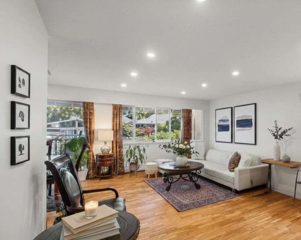 555 W 28th Street #608