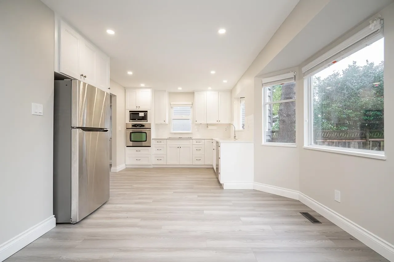 13015 Summerhill Crescent