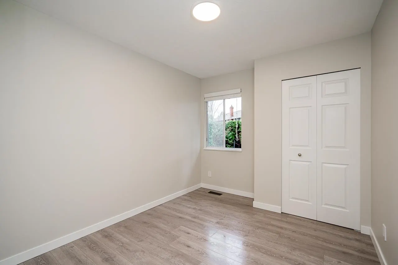 13015 Summerhill Crescent