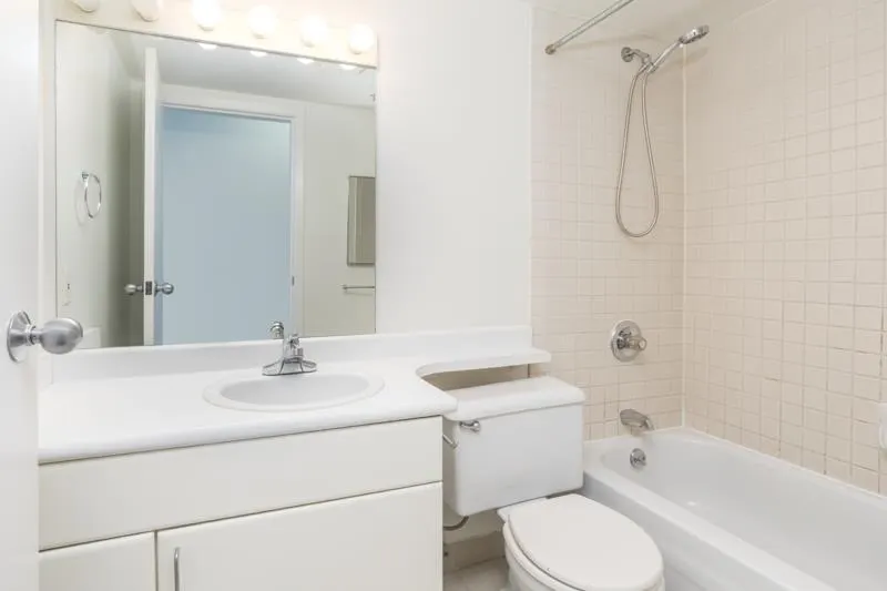 1150 Bute Street #201