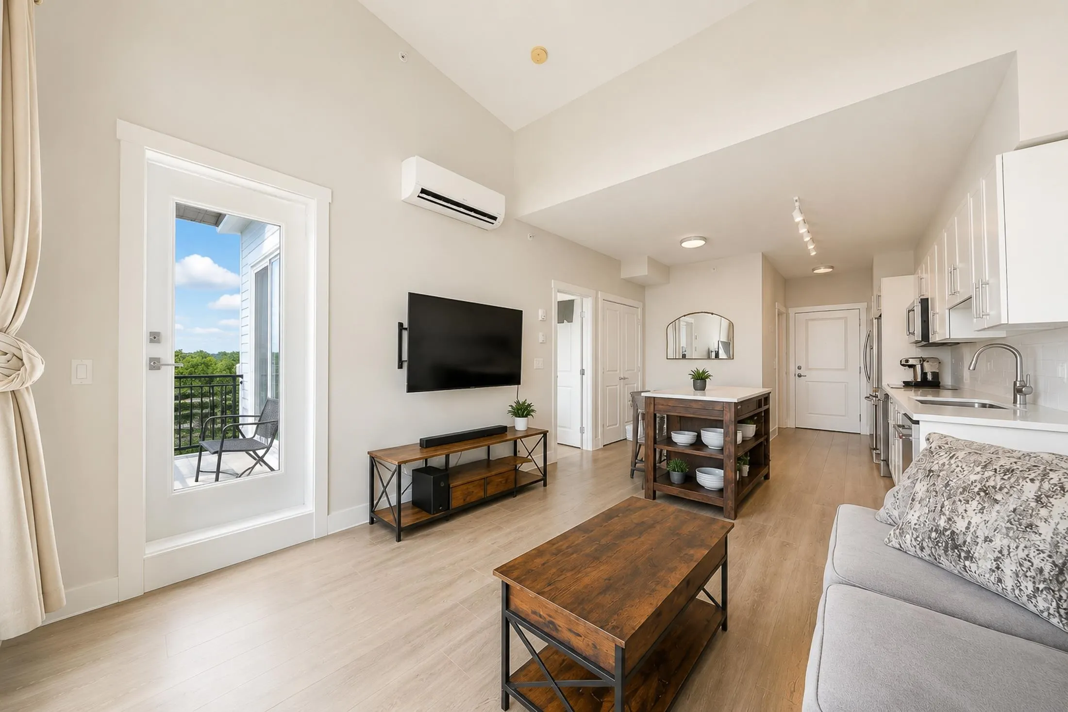 22136 49 Avenue #412