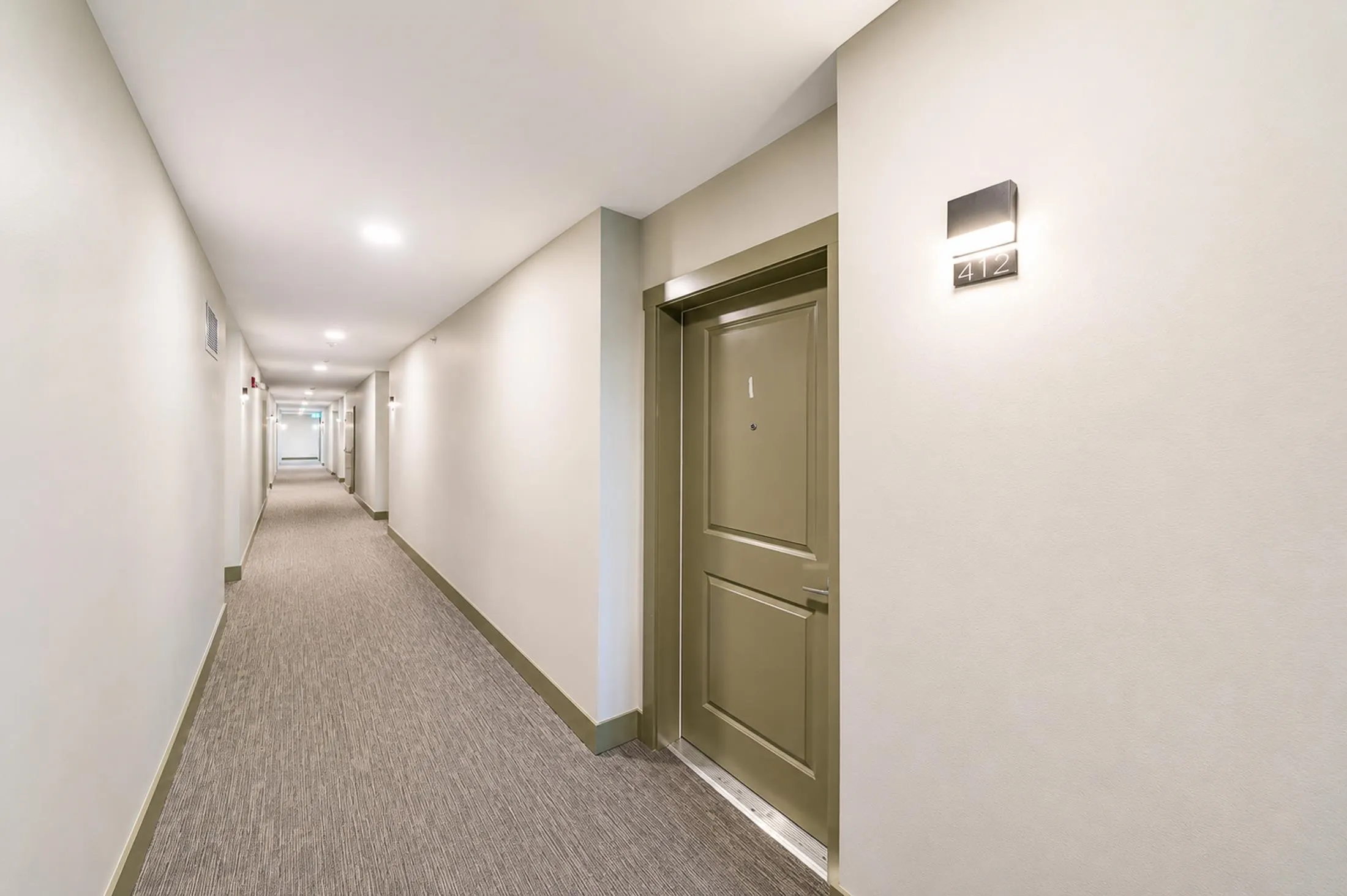 22136 49 Avenue #412
