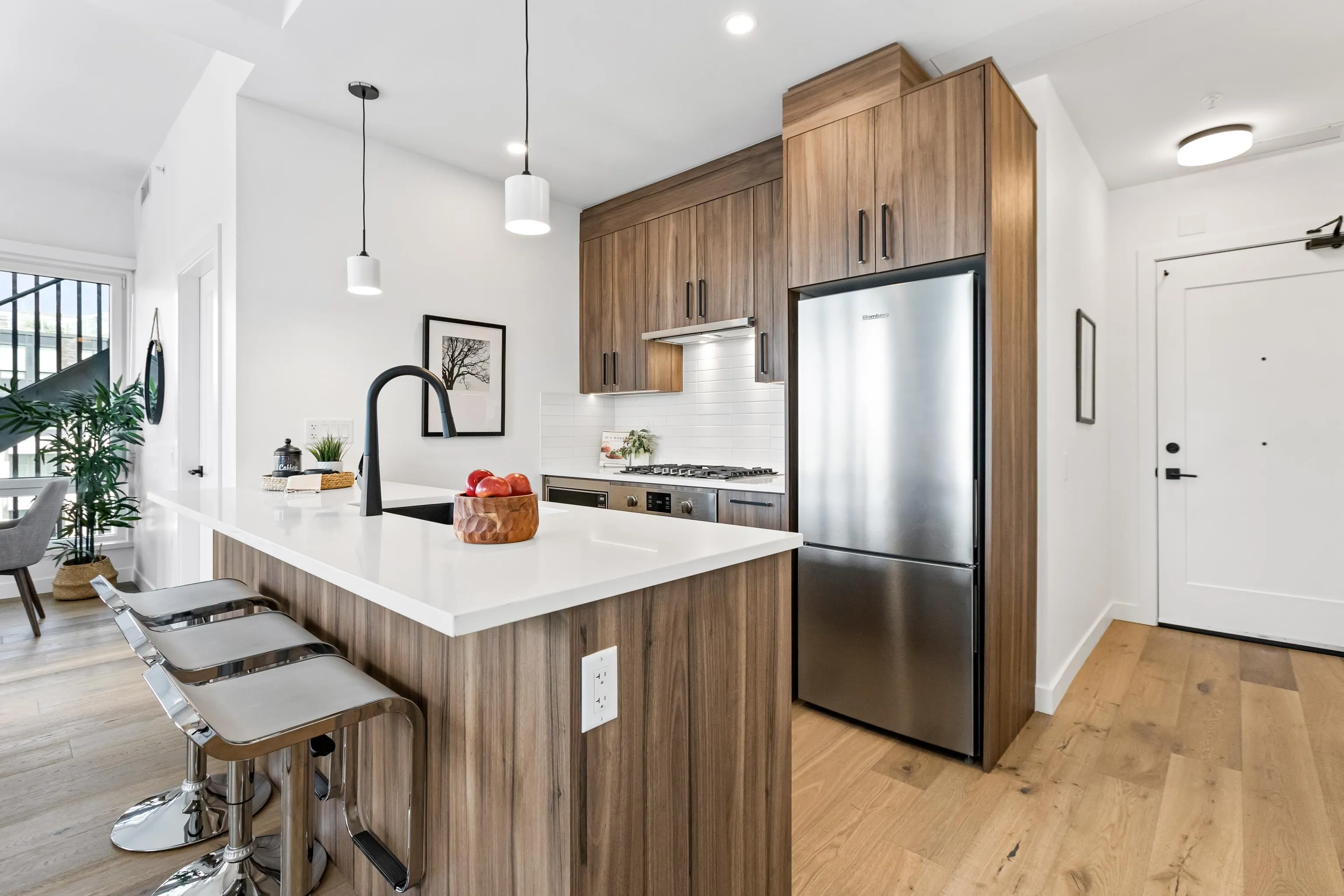 6859 Cambie Street #603