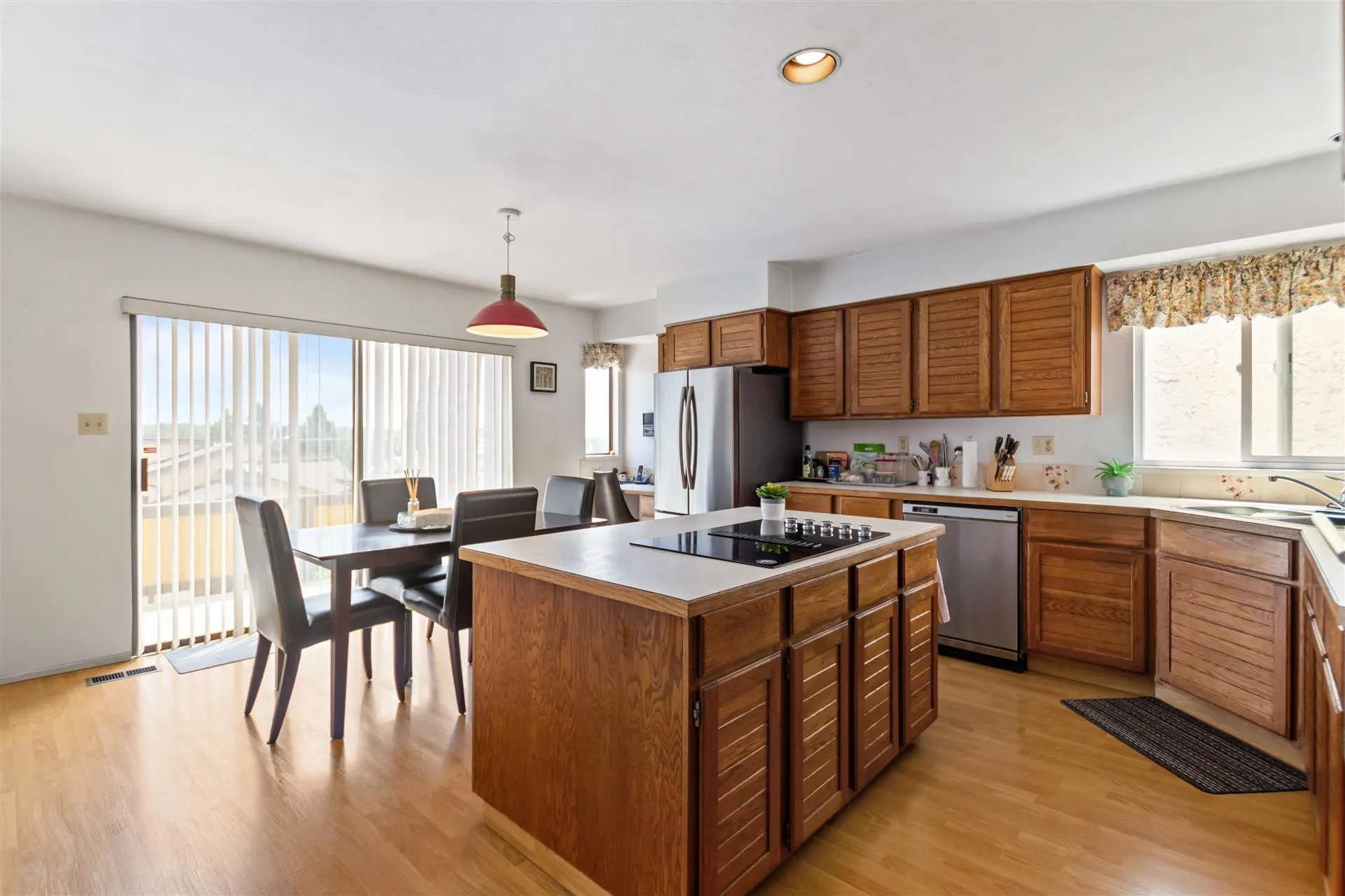 1632 Nanaimo Street