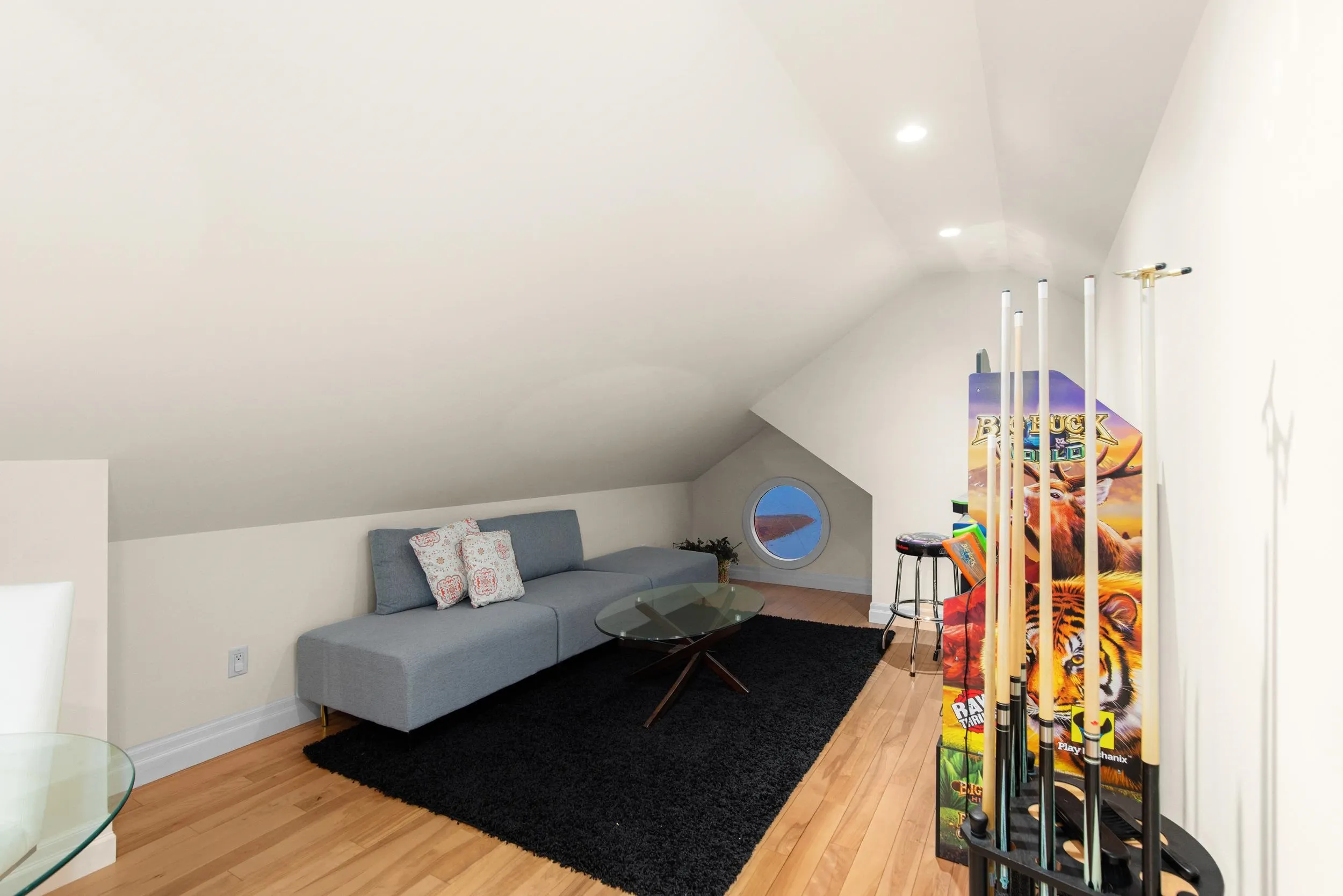 648 Alderside Road