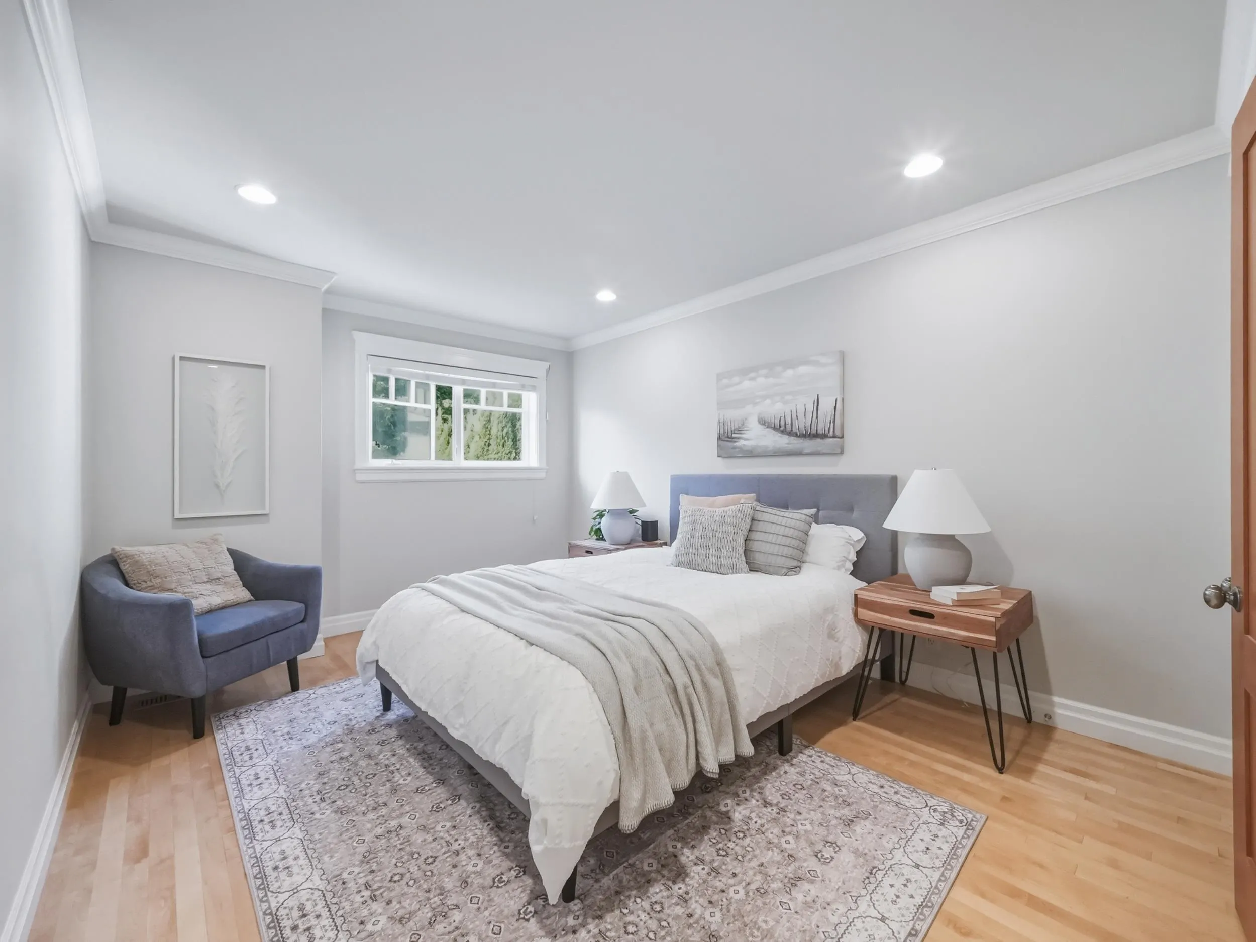 648 Alderside Road