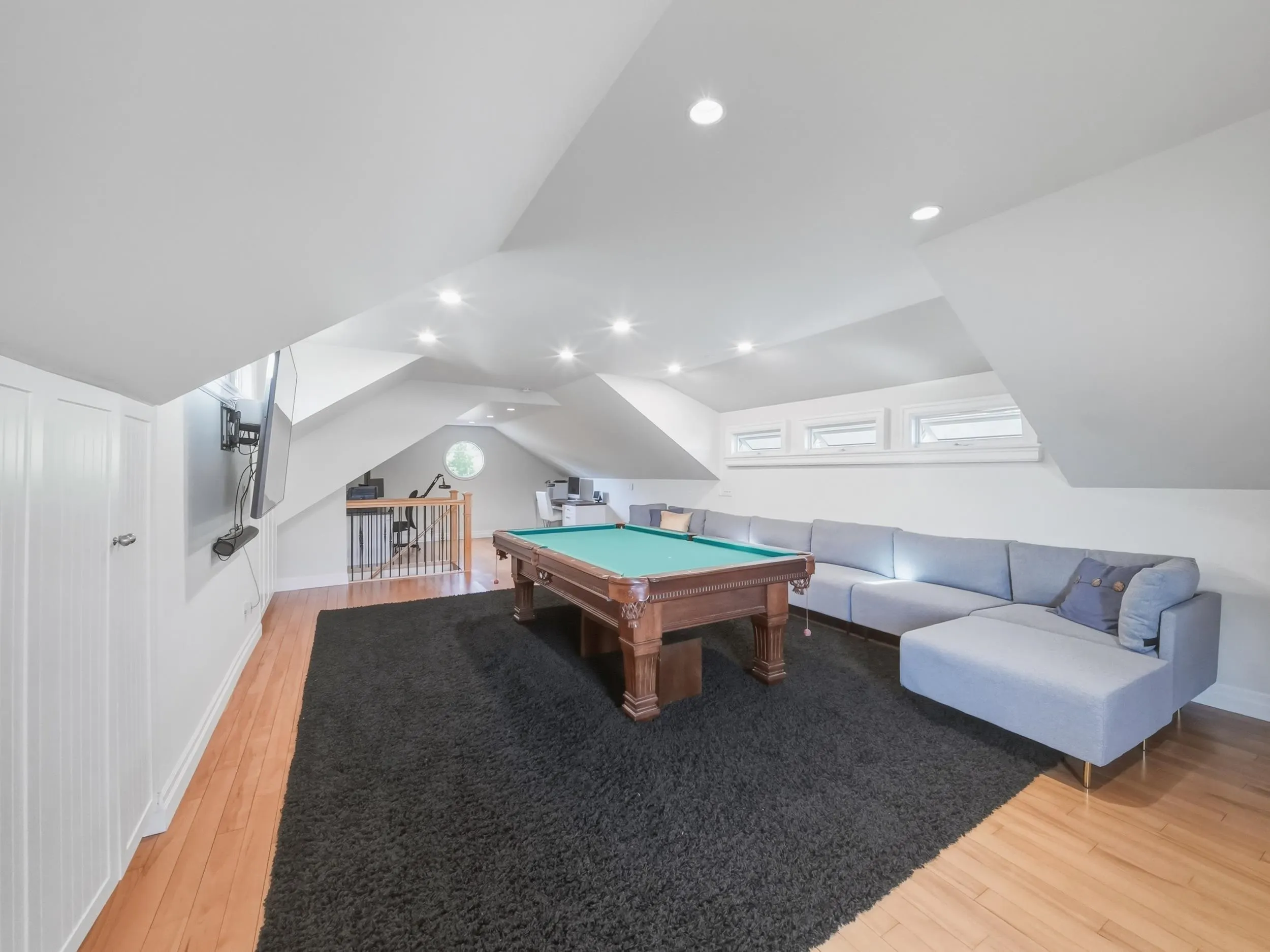 648 Alderside Road