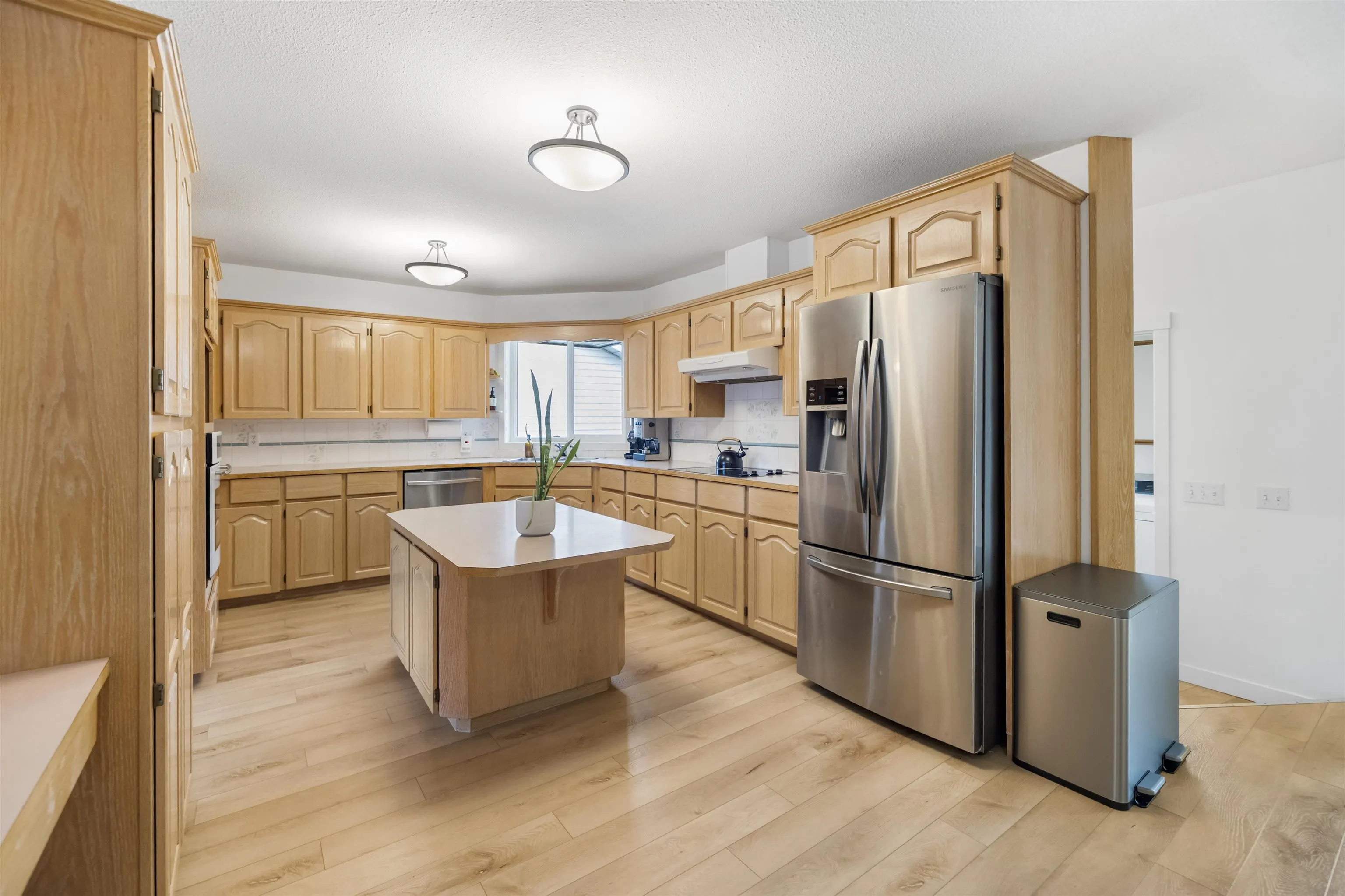 7601 Sapphire Drive