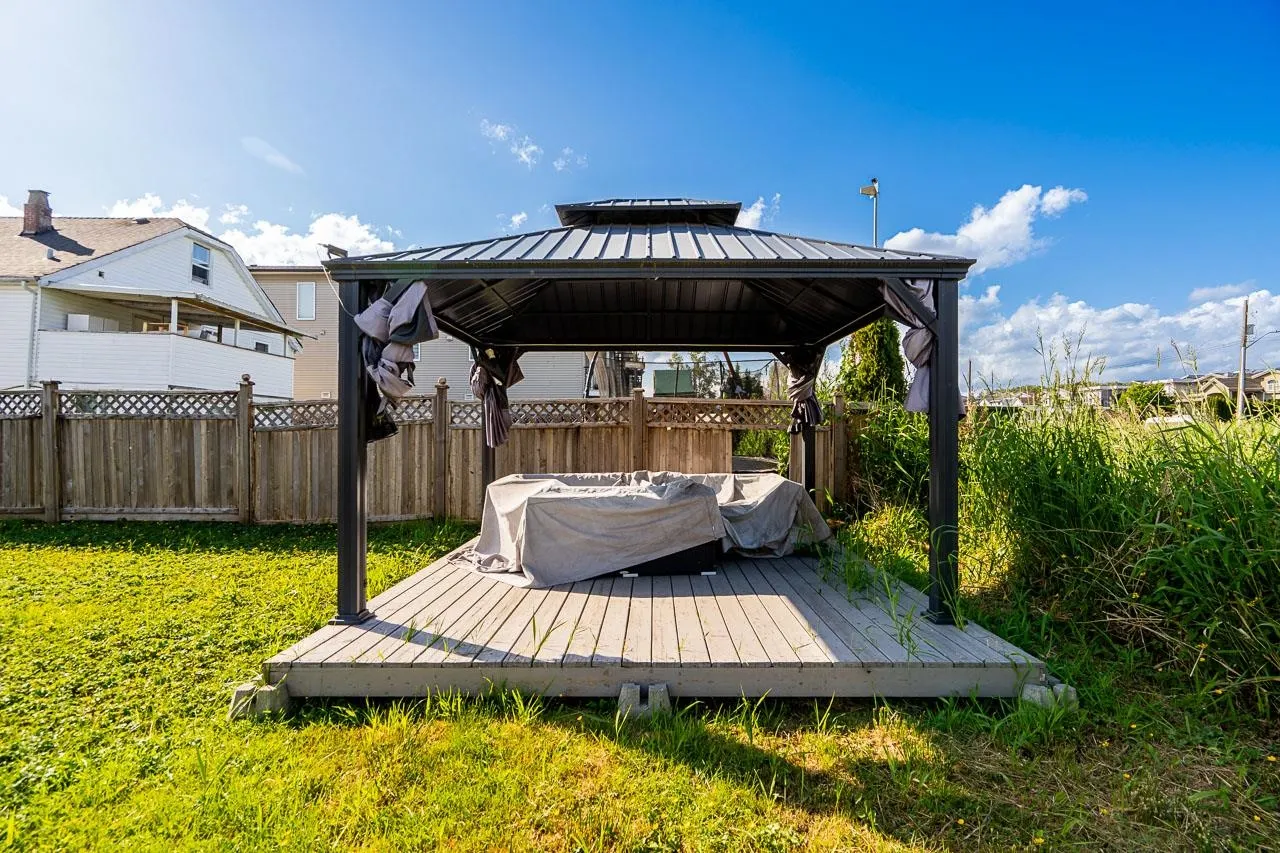 343 Pembina Street