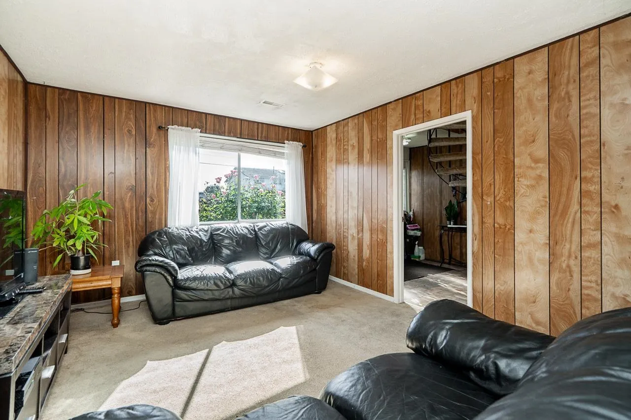 343 Pembina Street
