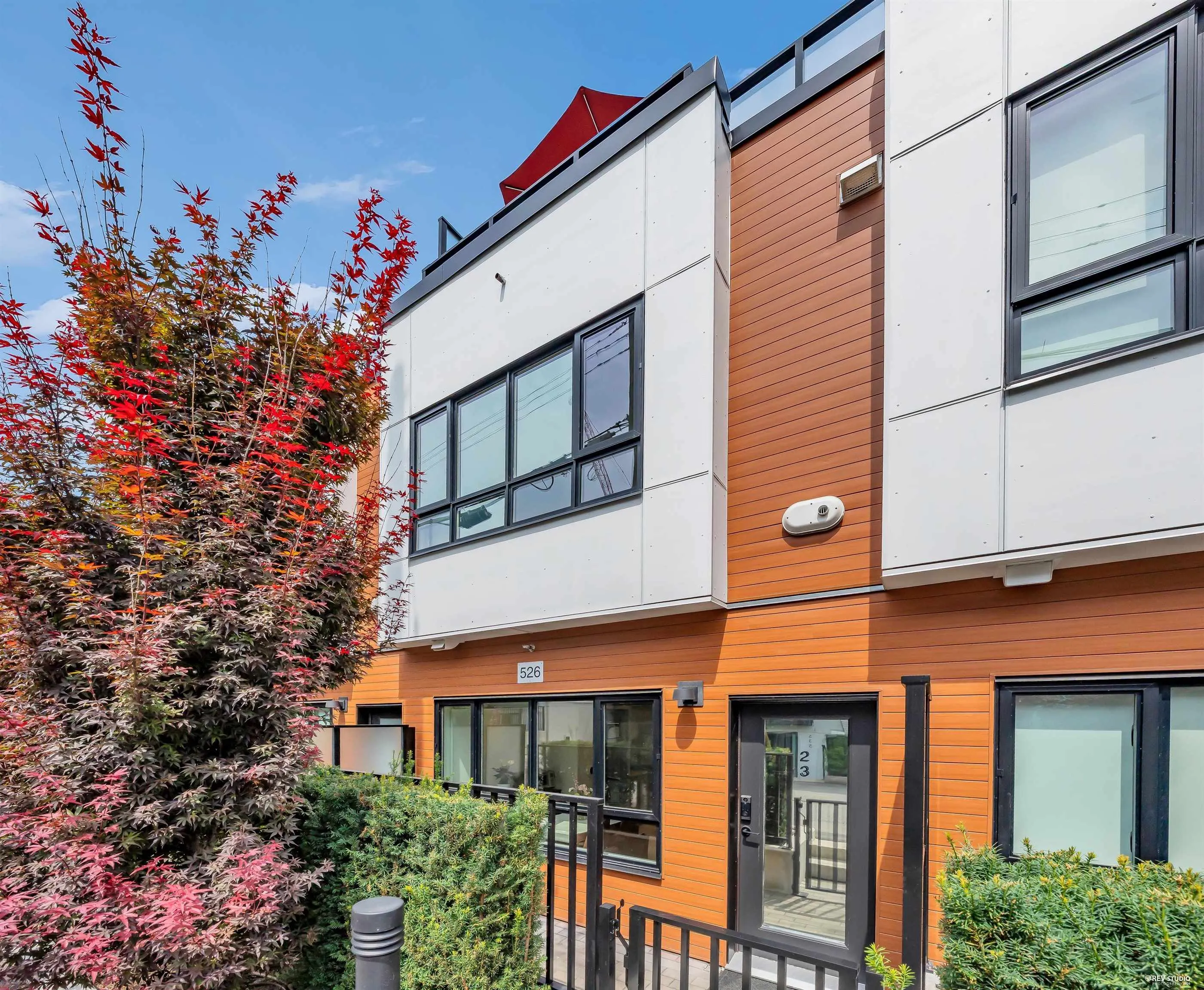 526 W 28th Avenue #23
