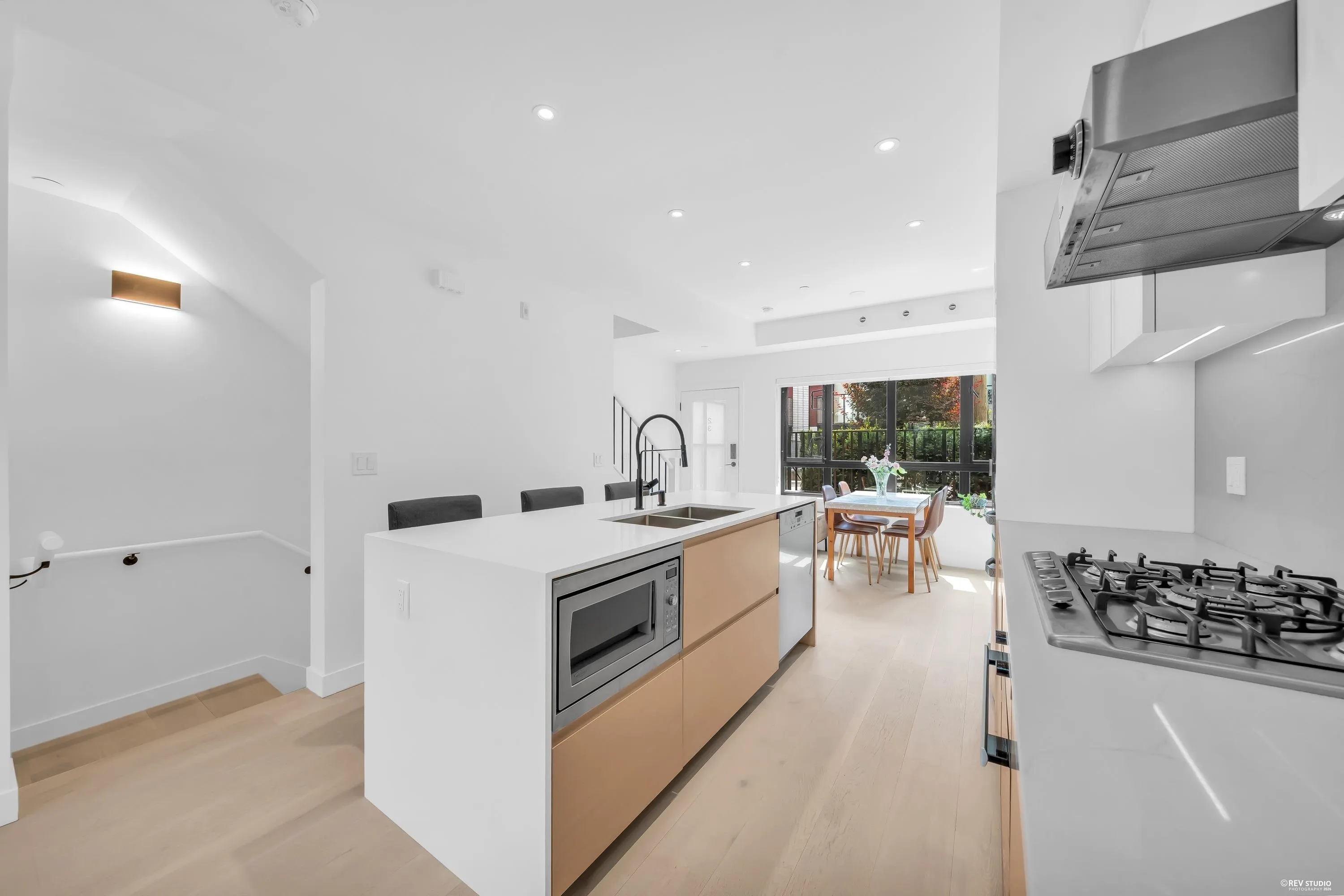 526 W 28th Avenue #23