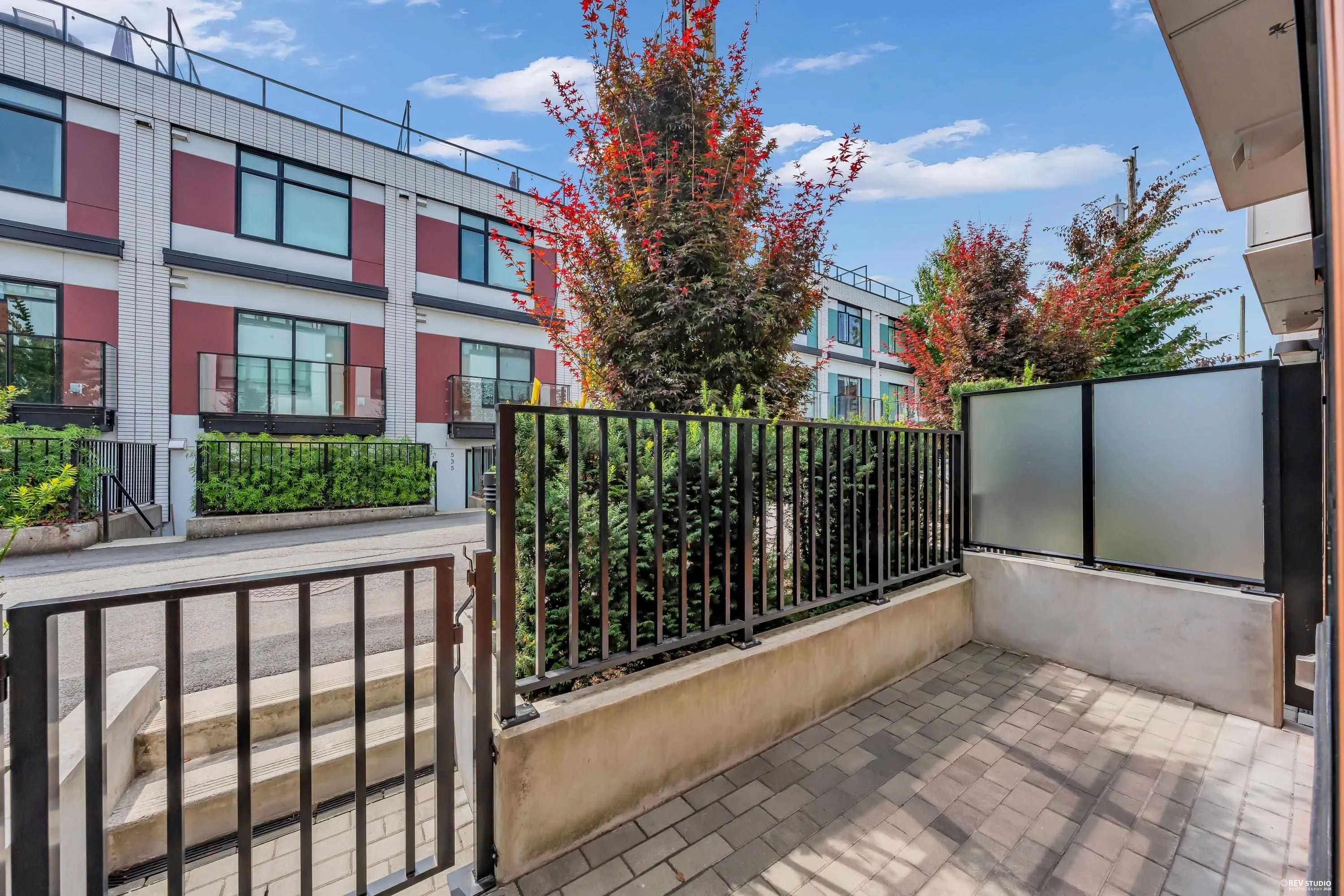 526 W 28th Avenue #23