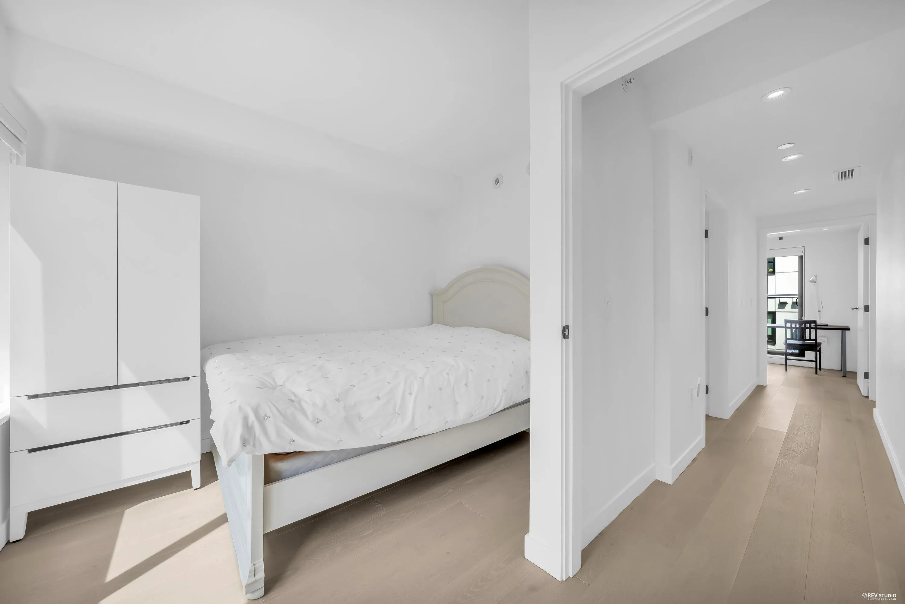 526 W 28th Avenue #23