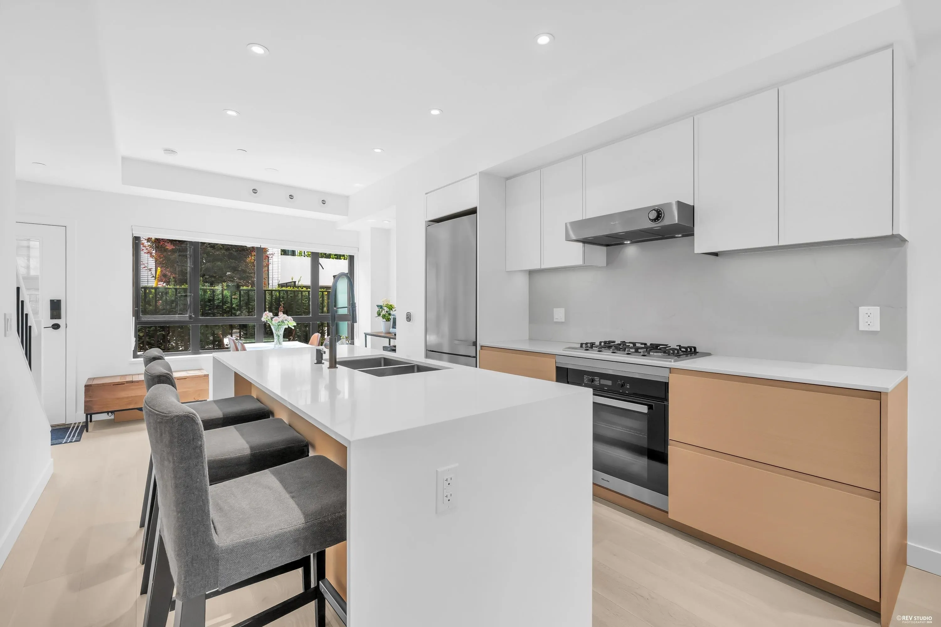 526 W 28th Avenue #23