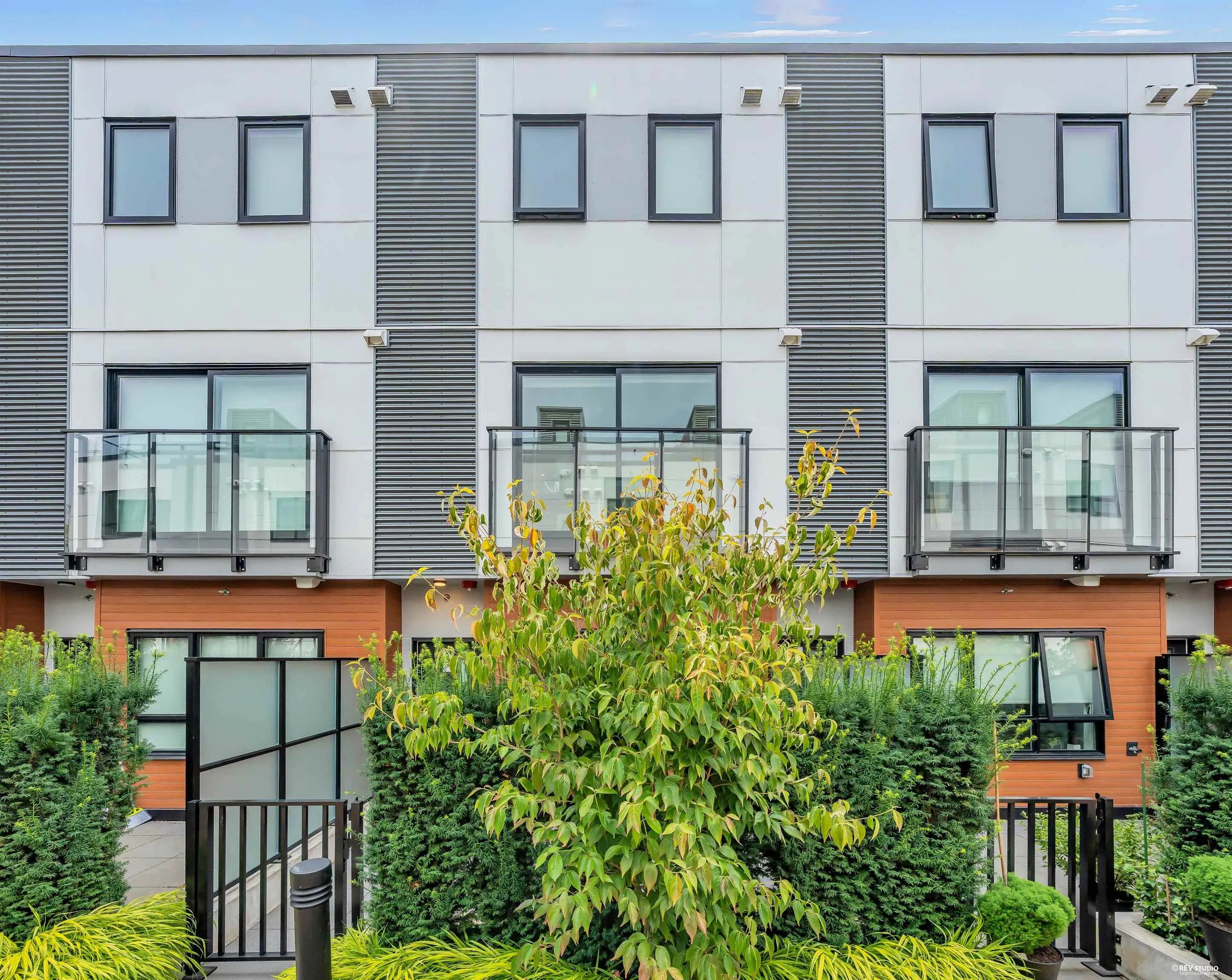 526 W 28th Avenue #23