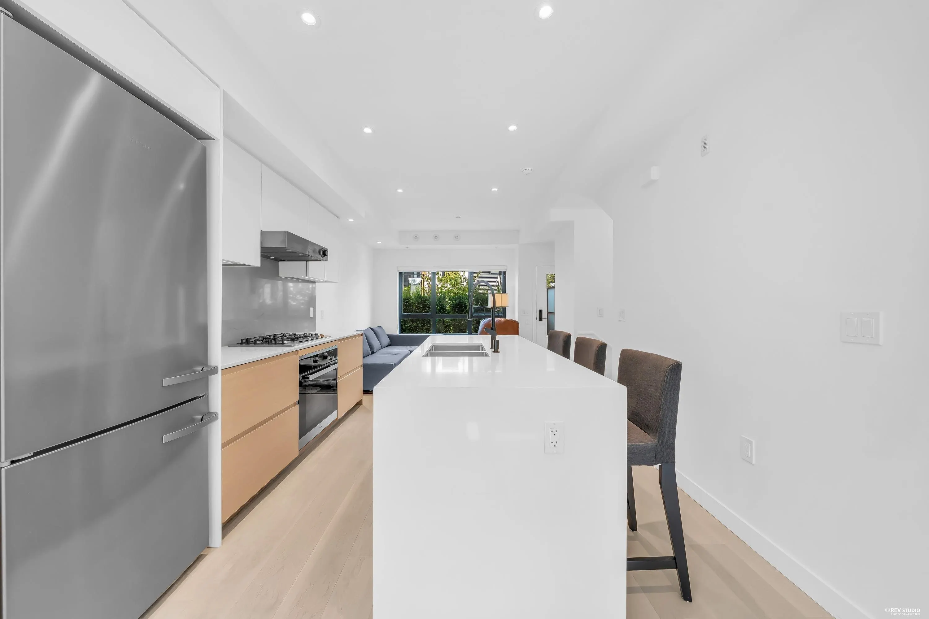 526 W 28th Avenue #23