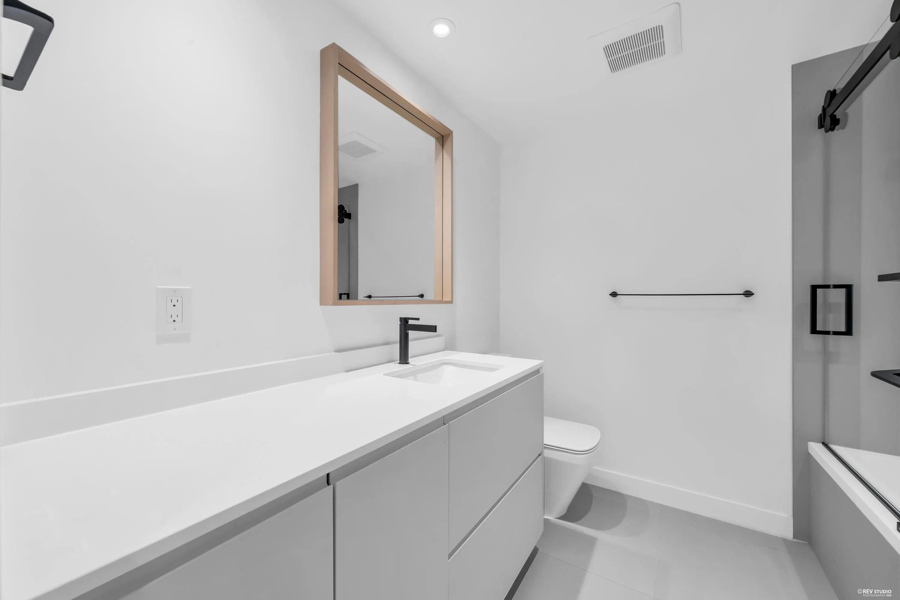 526 W 28th Avenue #23