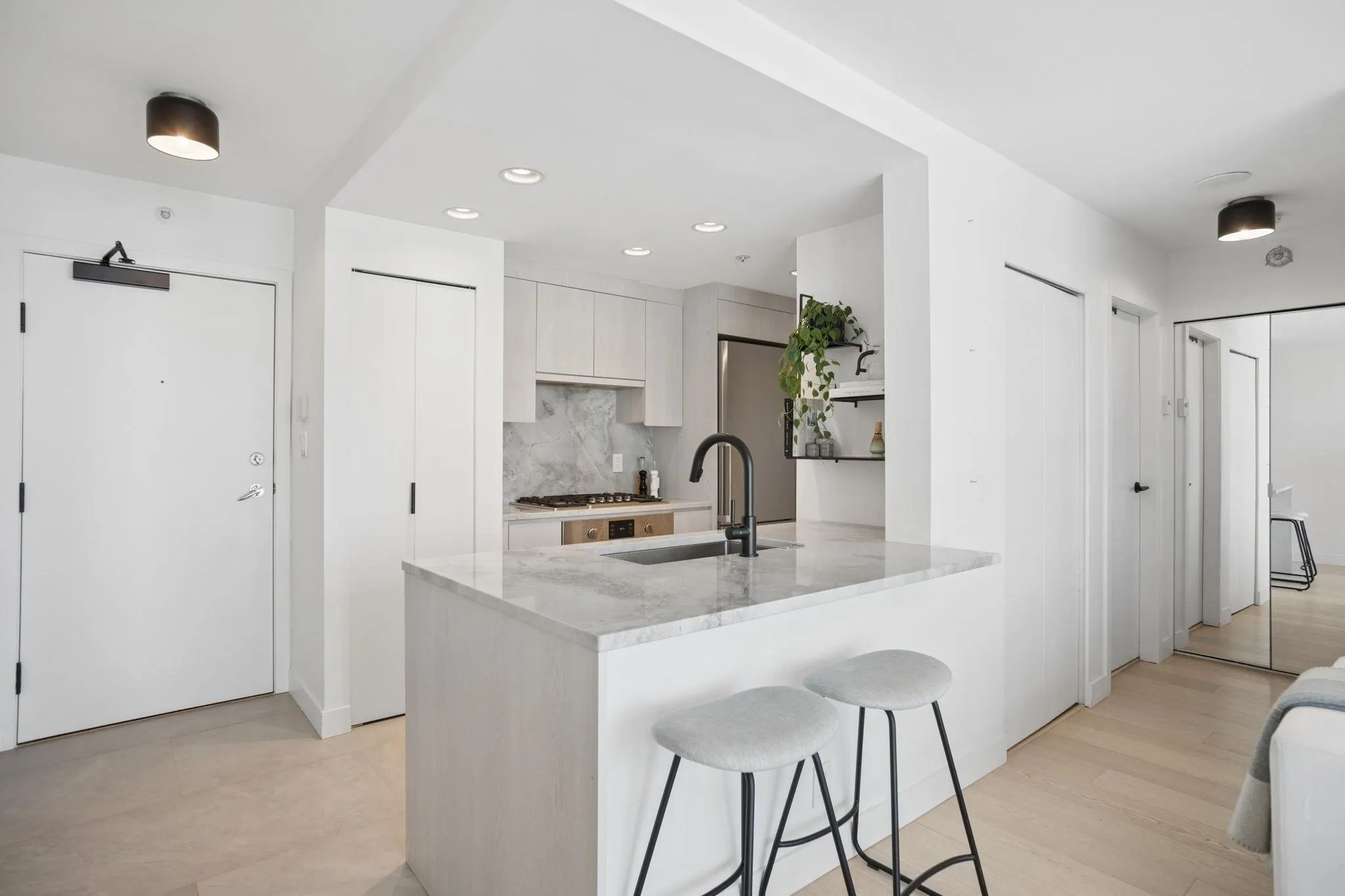 198 Aquarius Mews #2905
