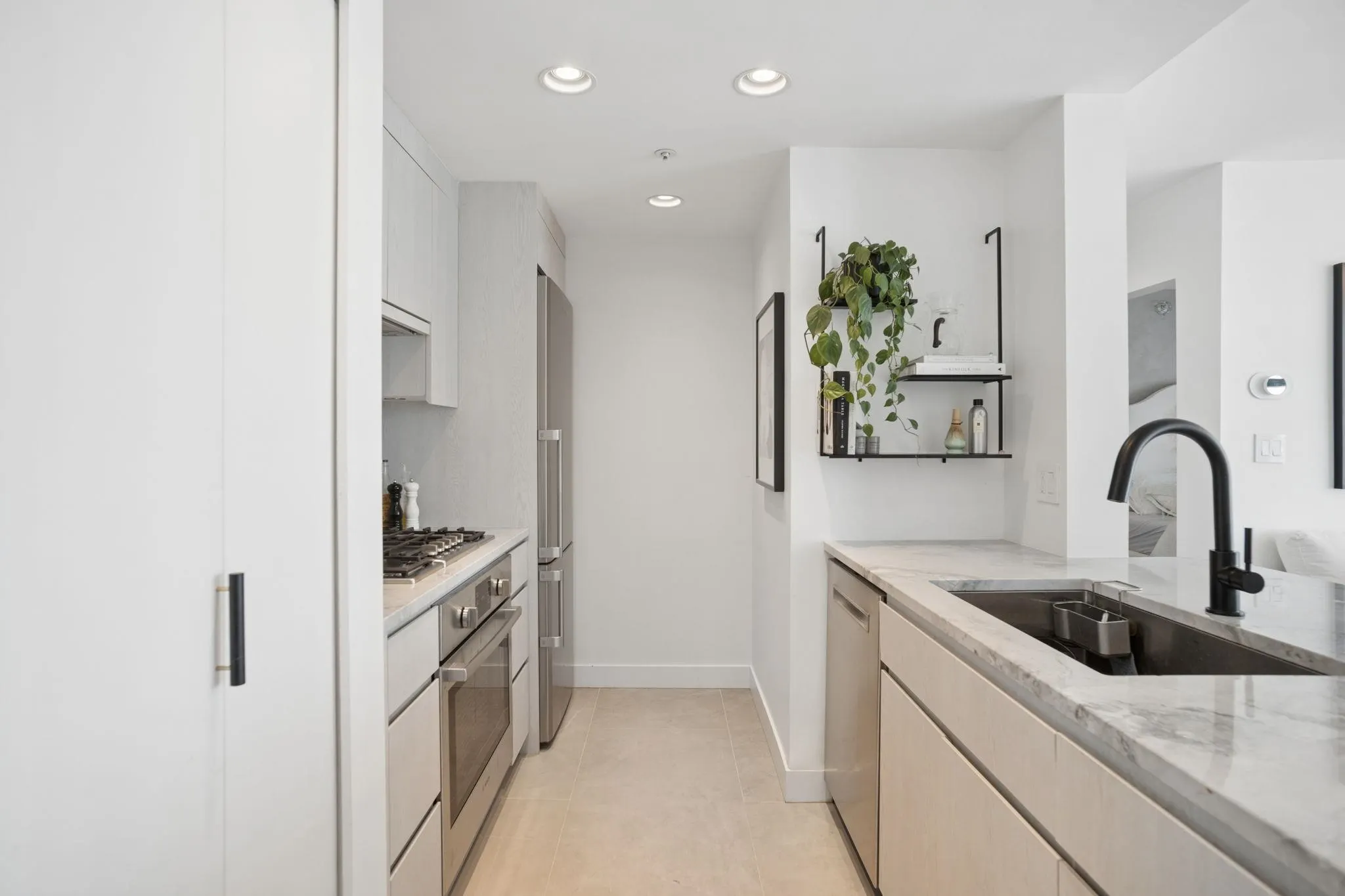 198 Aquarius Mews #2905