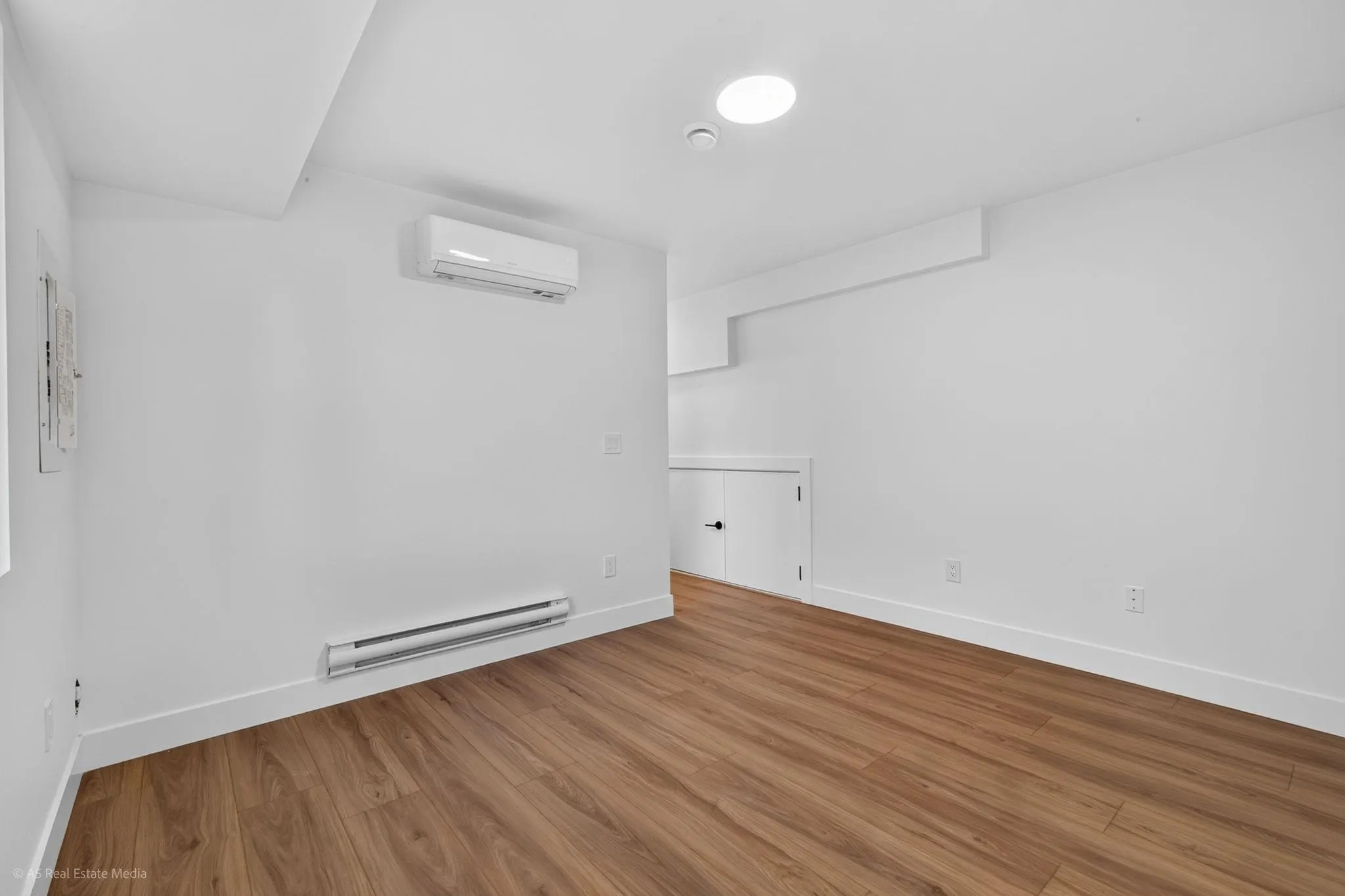 5642 144 St Street #101