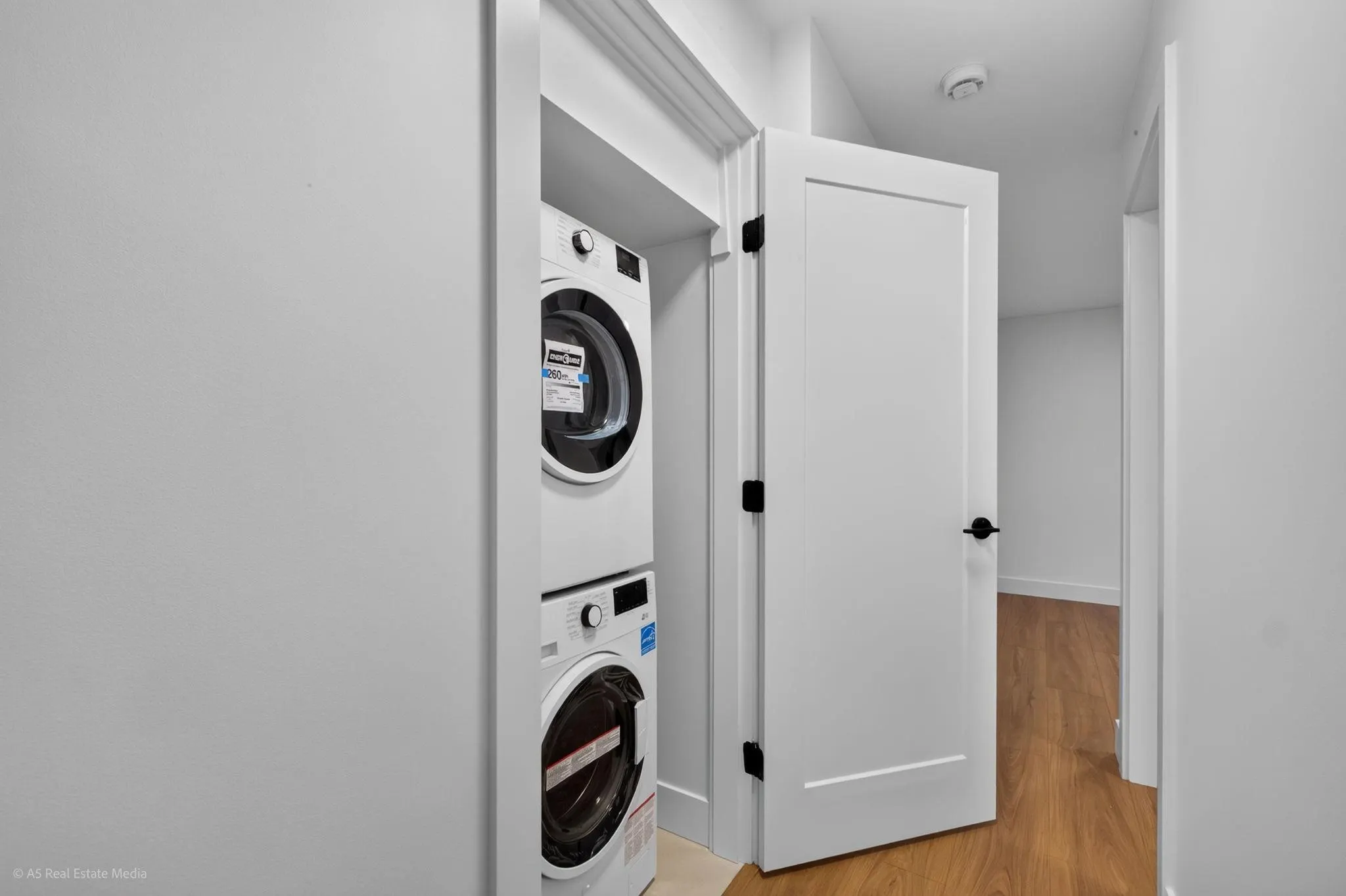5642 144 St Street #101