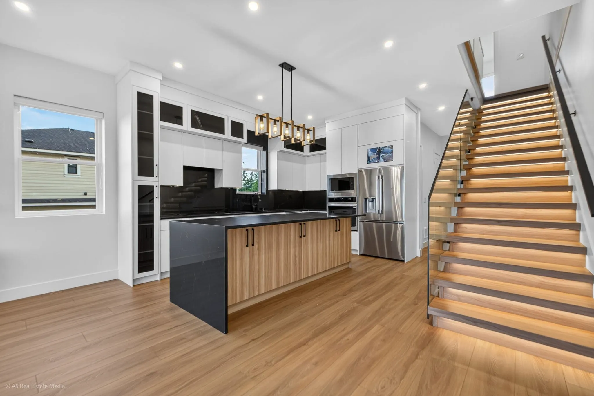 5642 144 St Street #101