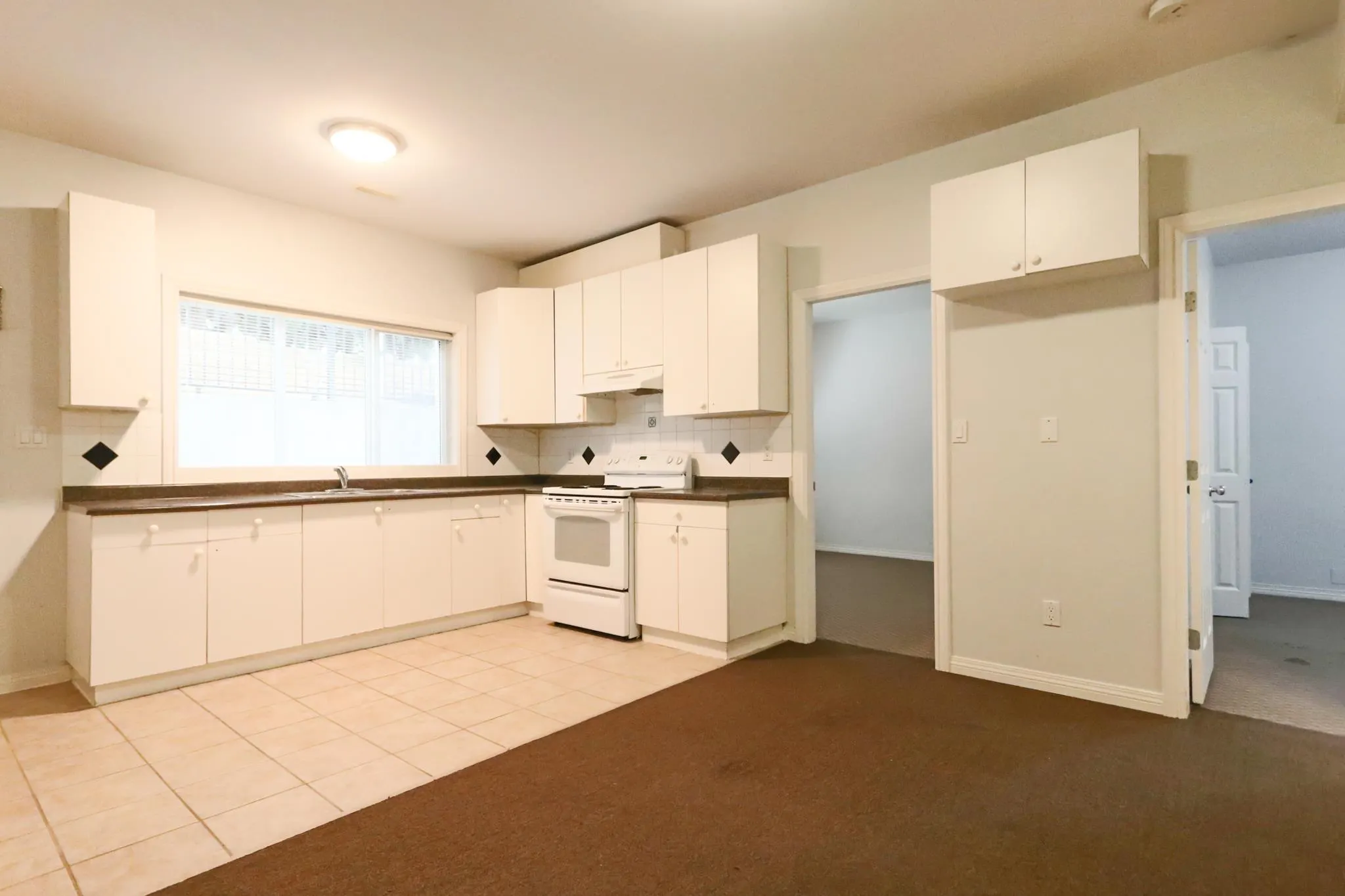 17105 Greenway Drive