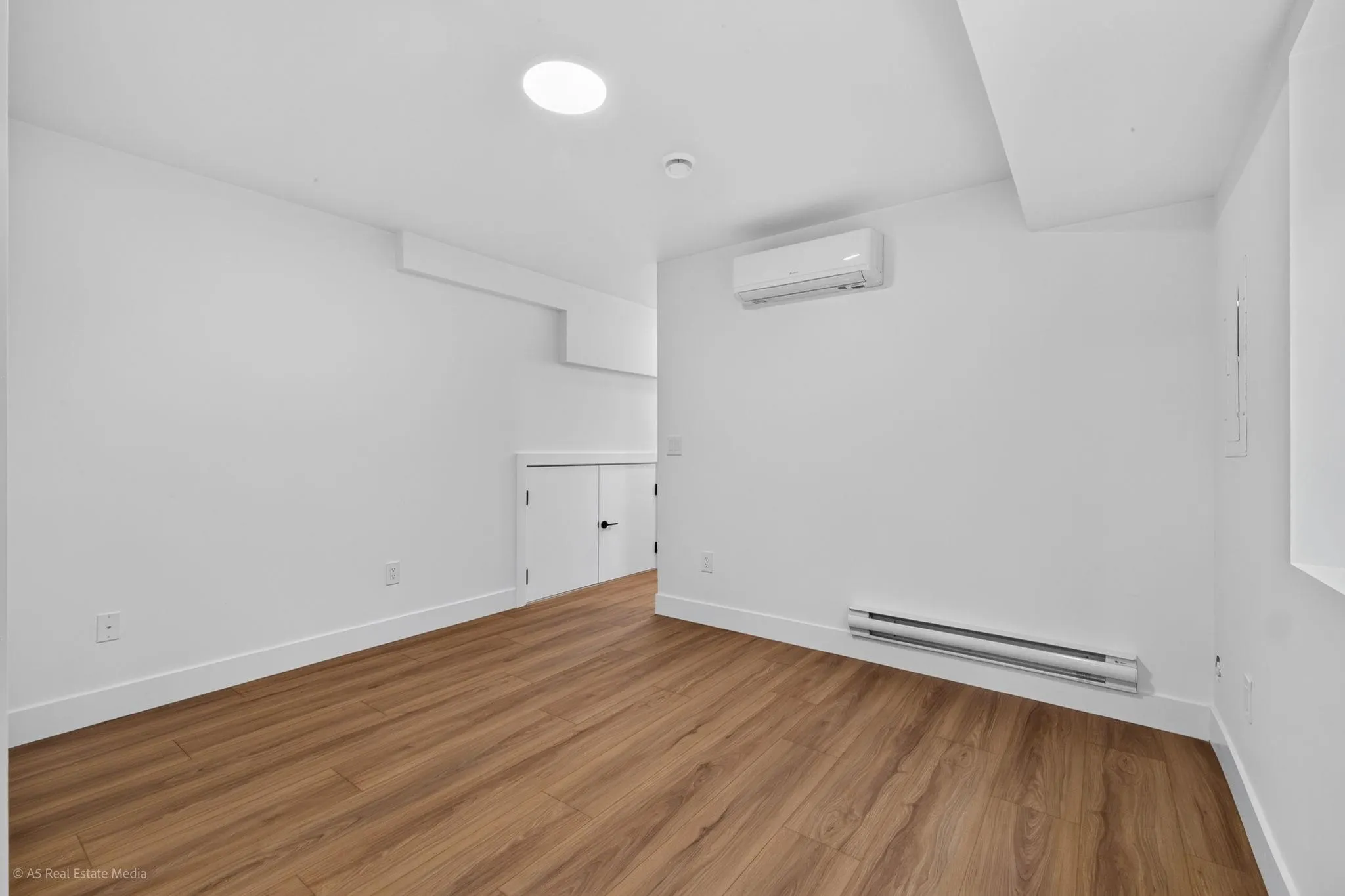 5642 144 St Street #102
