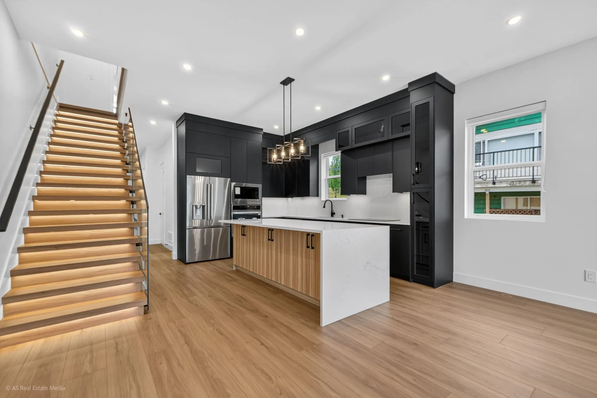 5642 144 St Street #102