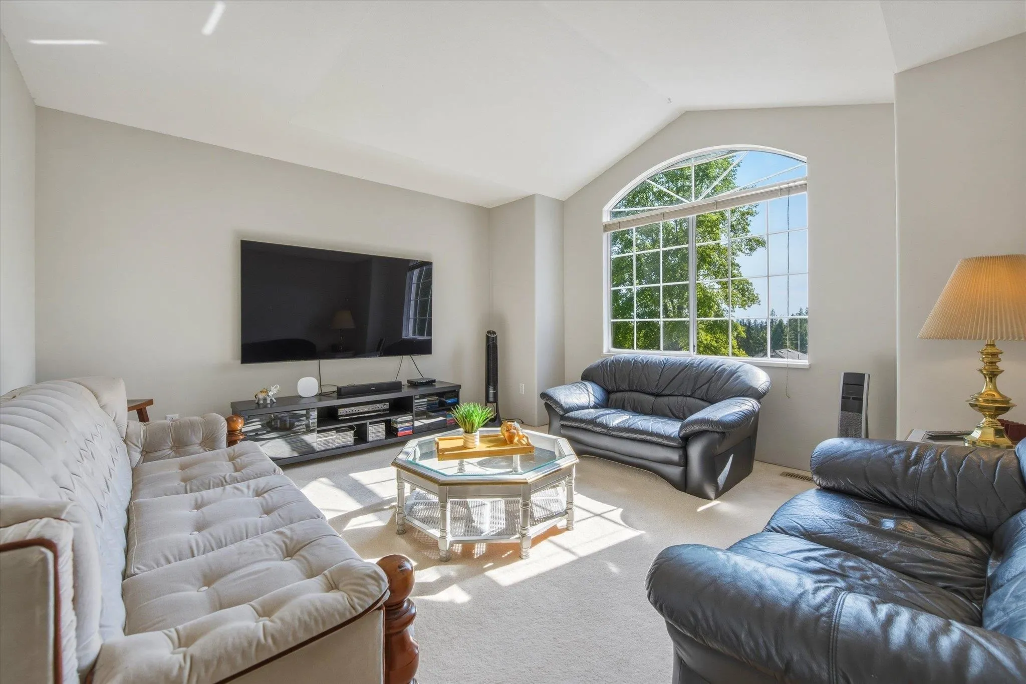 102 Aspenwood Drive