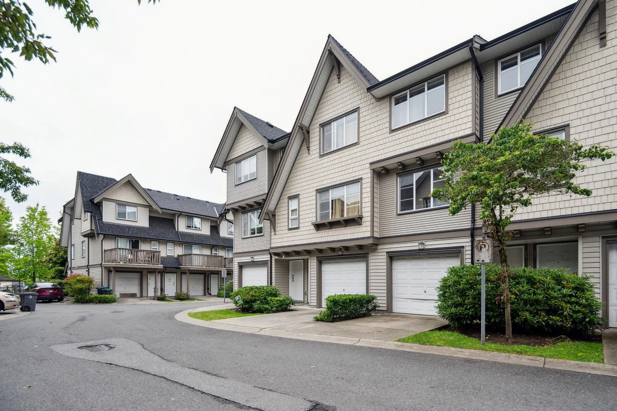 15871 85 Avenue #26