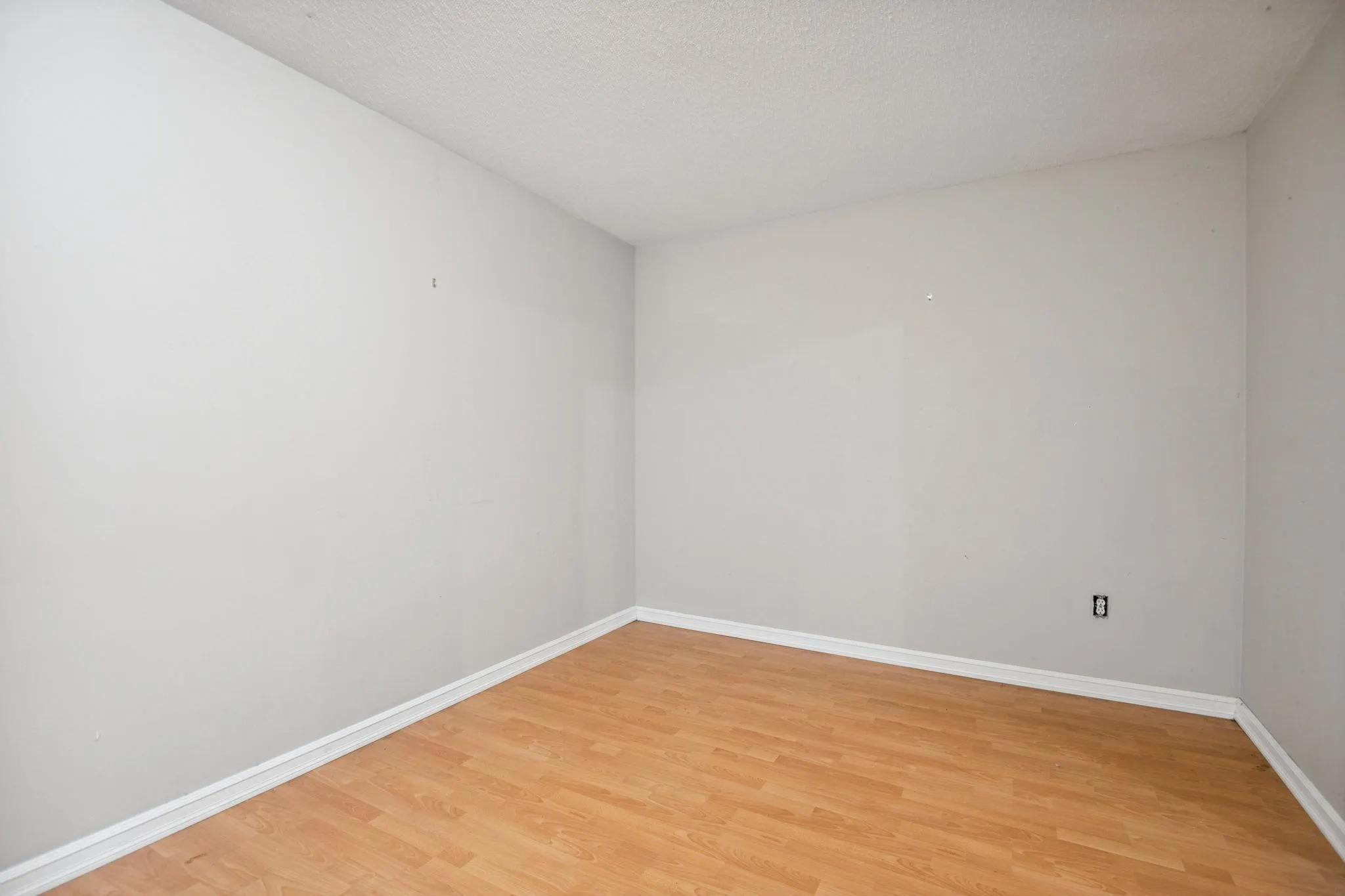 15871 85 Avenue #26