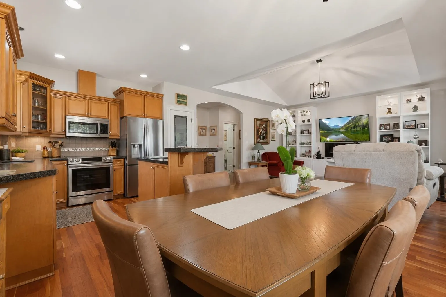 46449 Stoney Creek Drive