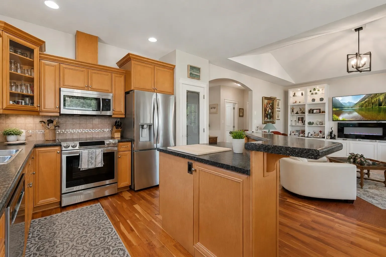 46449 Stoney Creek Drive