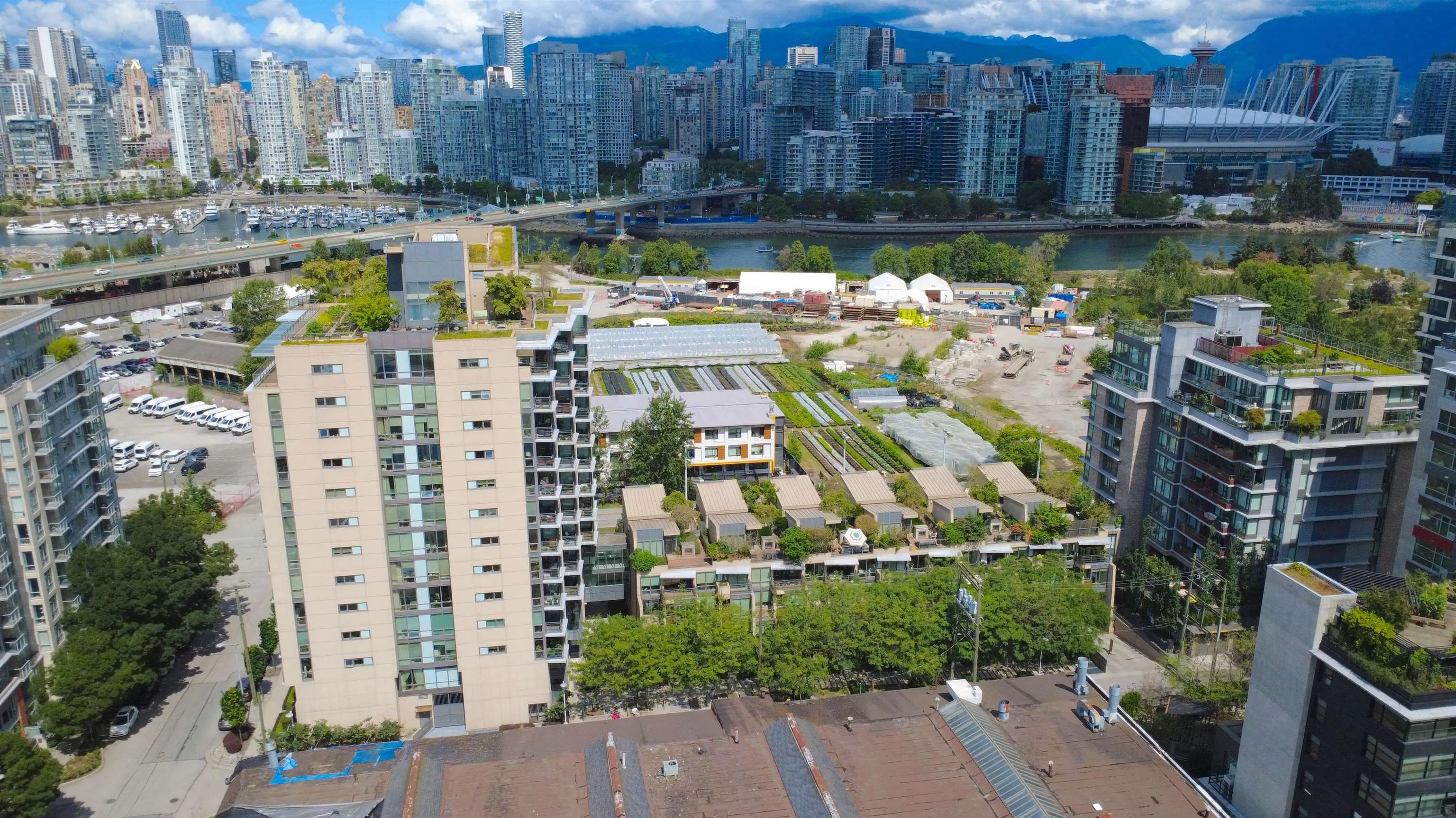 288 W 1st Avenue #808