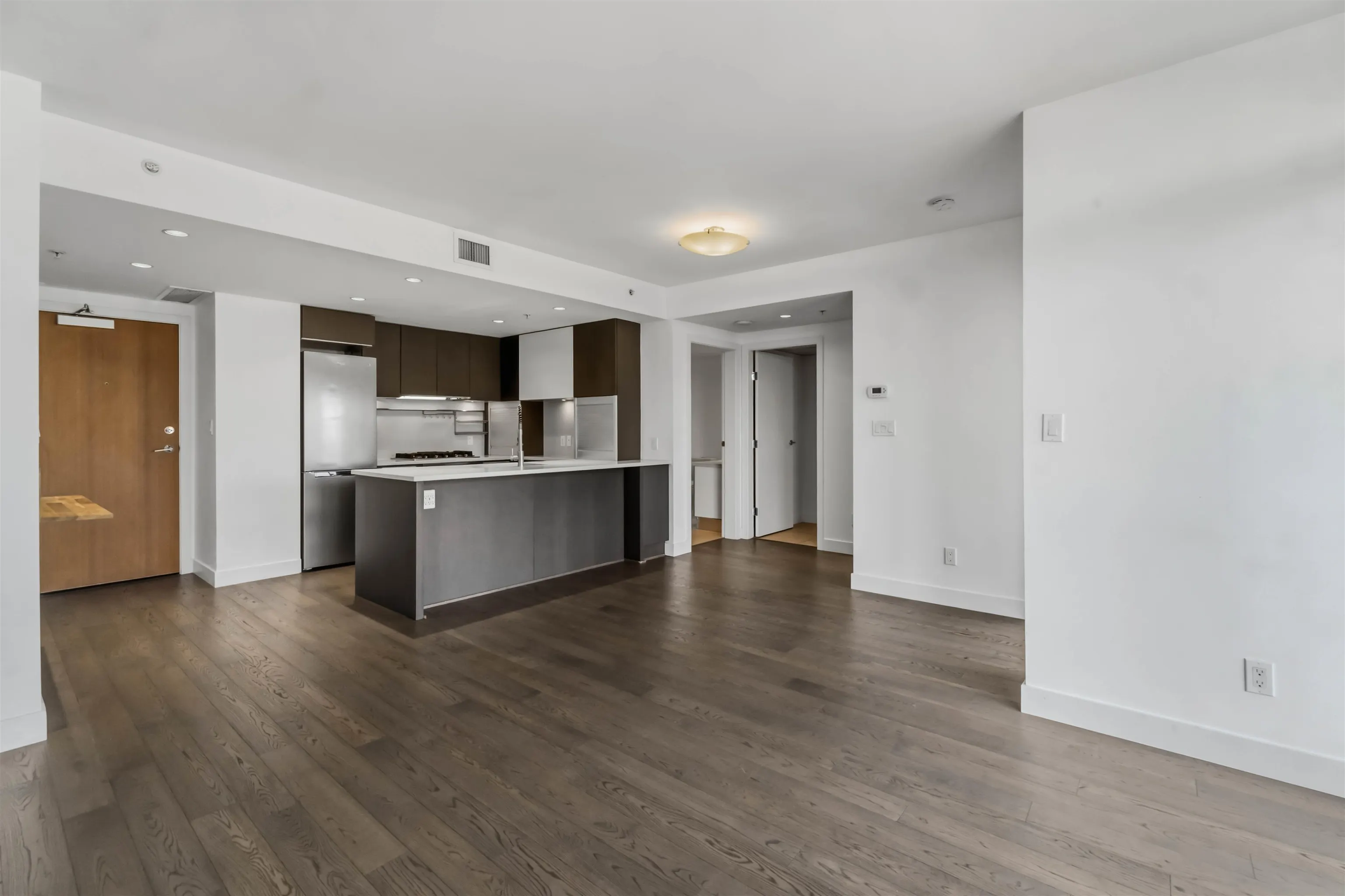 288 W 1st Avenue #808