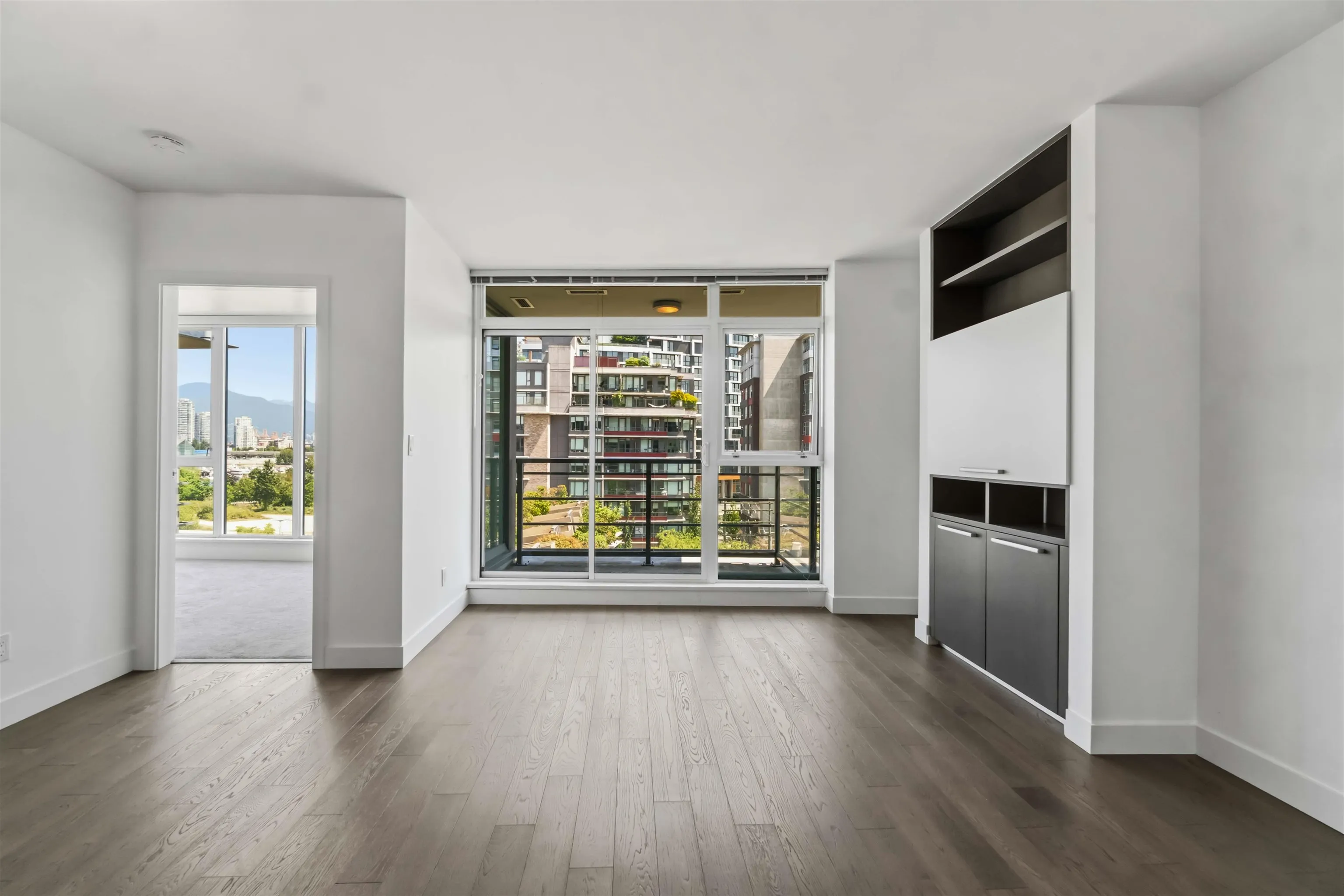 288 W 1st Avenue #808