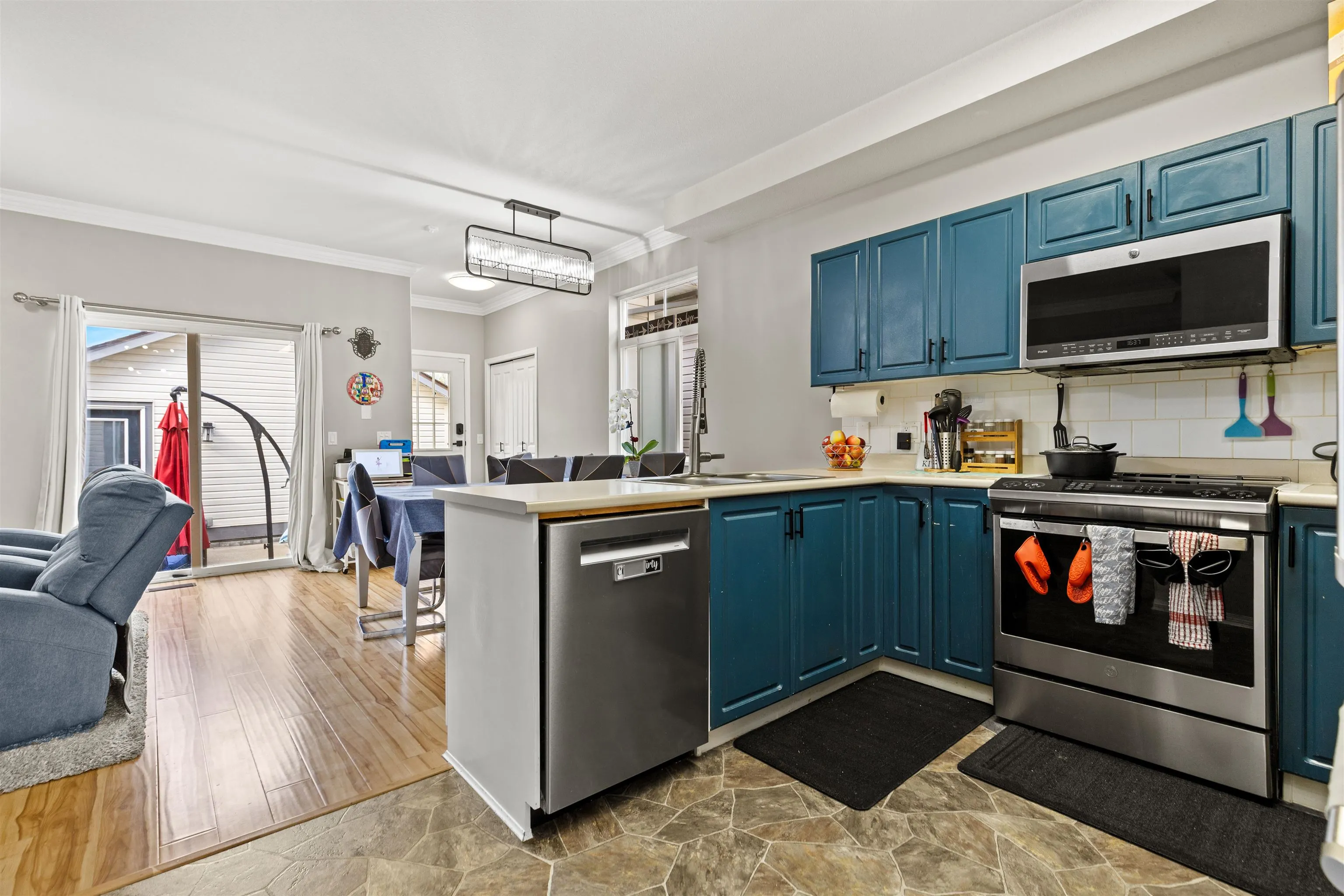 33751 7 Avenue #106