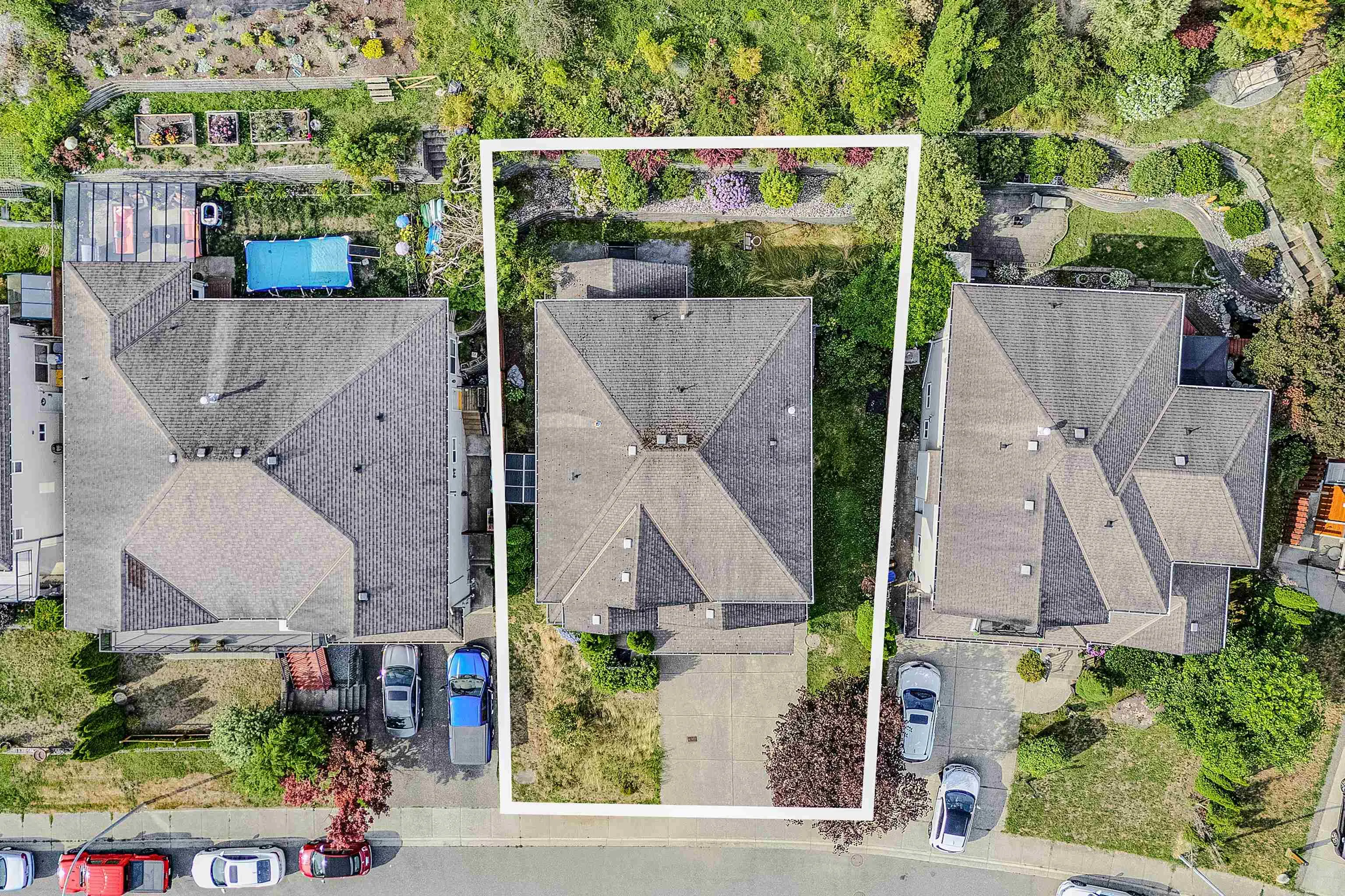 33821 Grewall Crescent